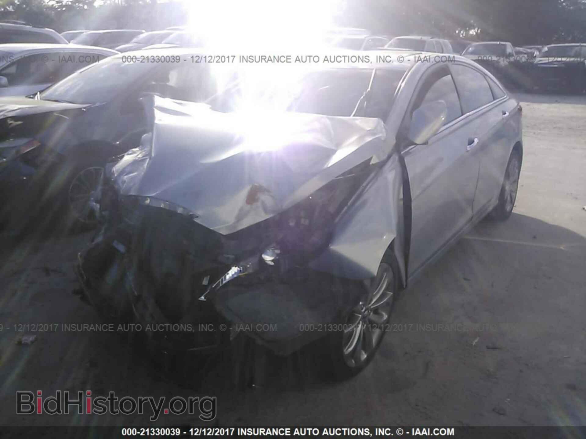 2012 Hyundai Sonata - VIN: 5NPEC4AC6CH444598 - Фото 2
