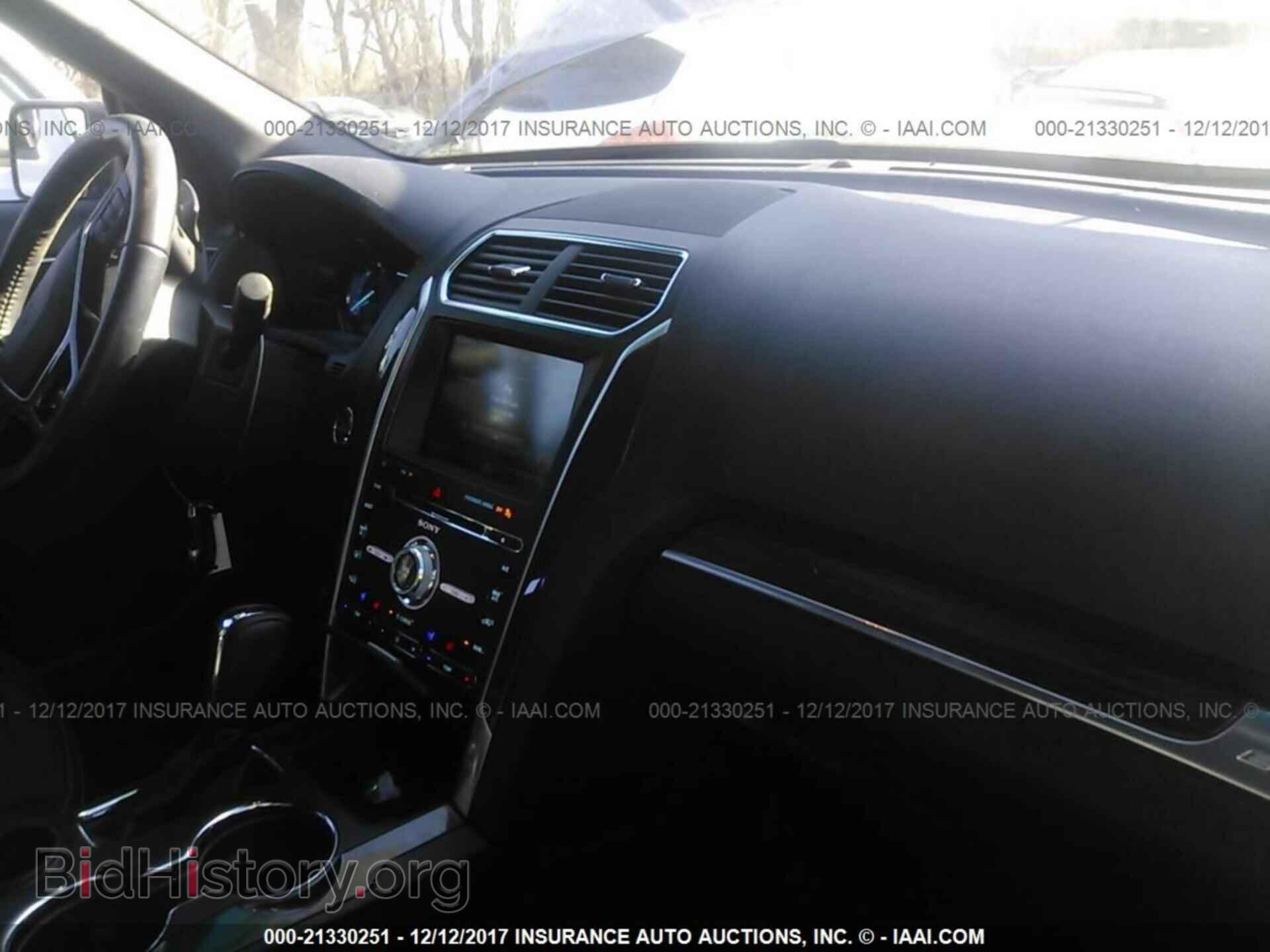 2016 Ford Explorer - VIN: 1FM5K7F82GGC13888 - Photo 5