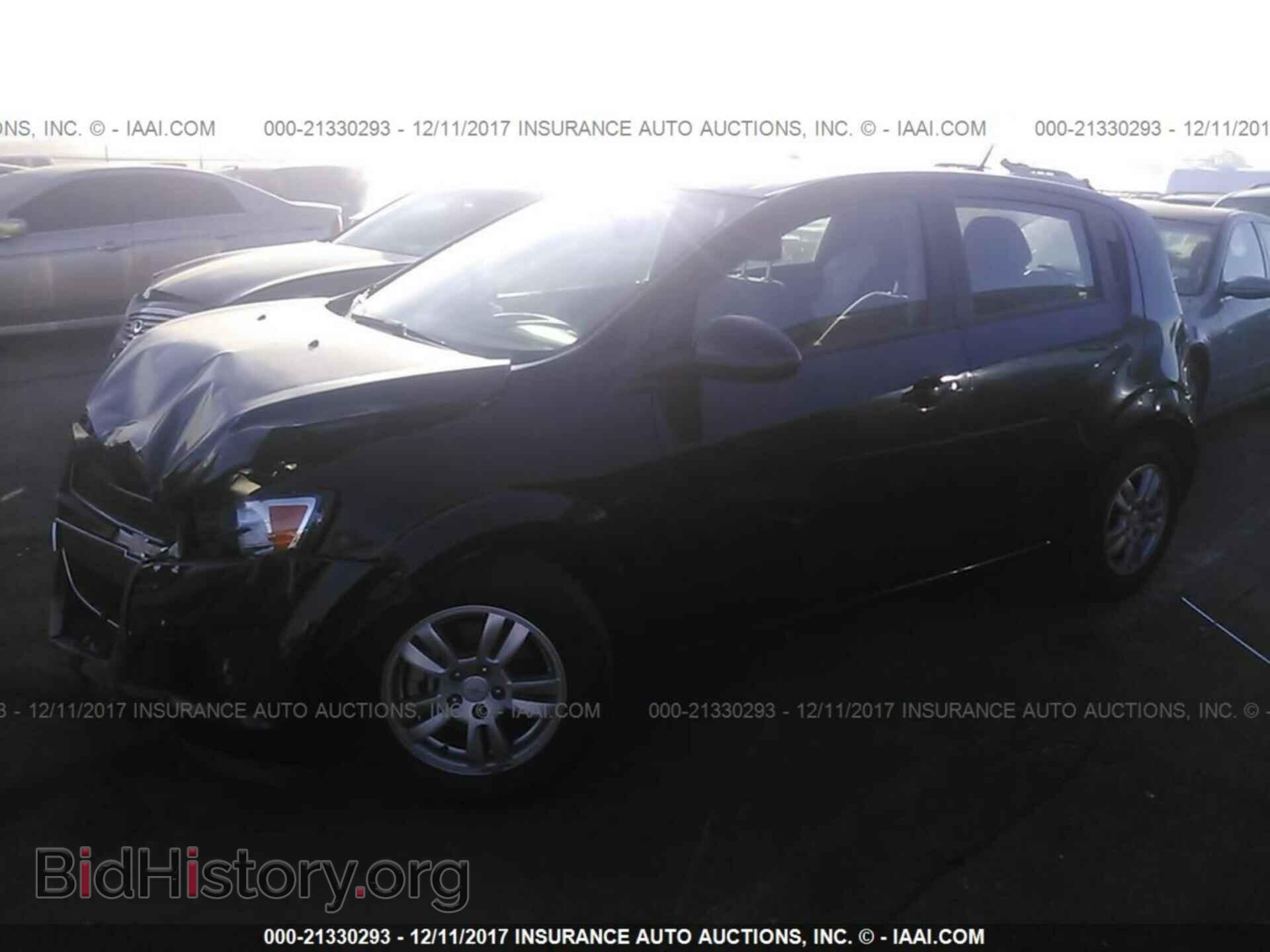2012 Chevrolet Sonic - VIN: 1G1JA6SH5C4123483 - Фото 2