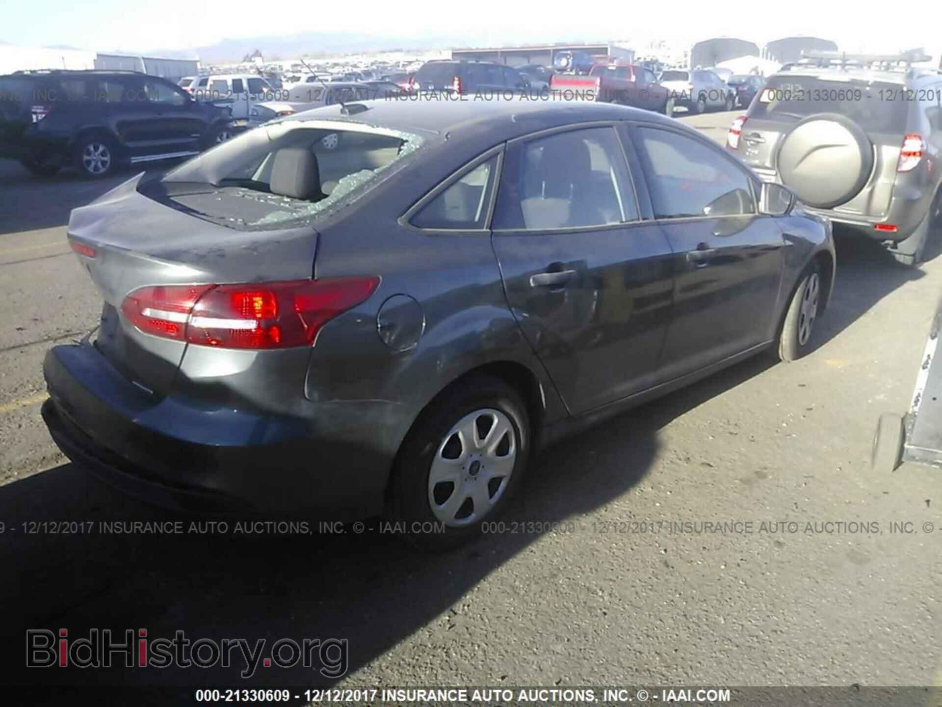 2016 Ford Focus - VIN: 1FADP3E29GL383685 - Фото 4
