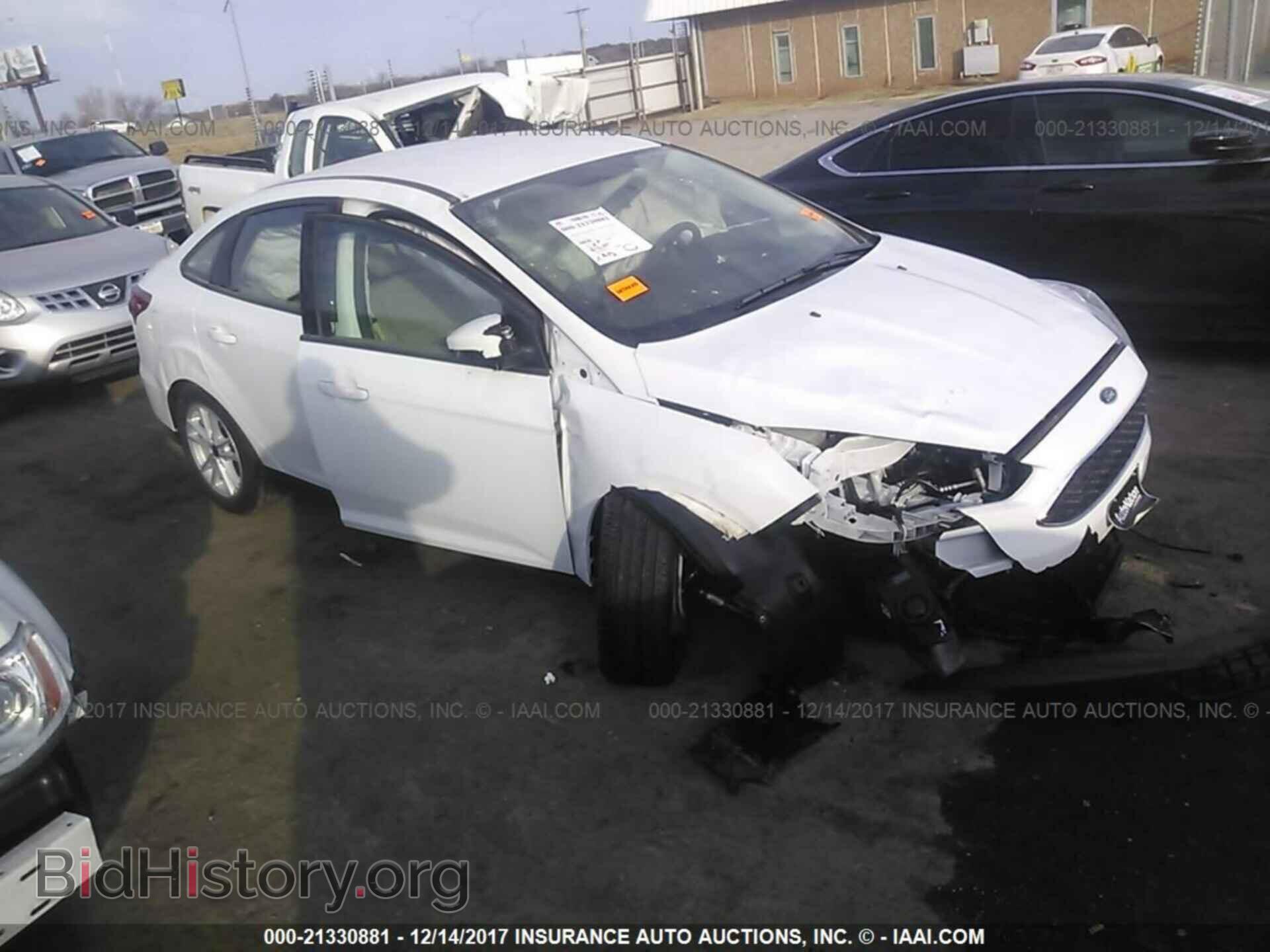 Photo 1FADP3F27HL324229 - Ford Focus 2017