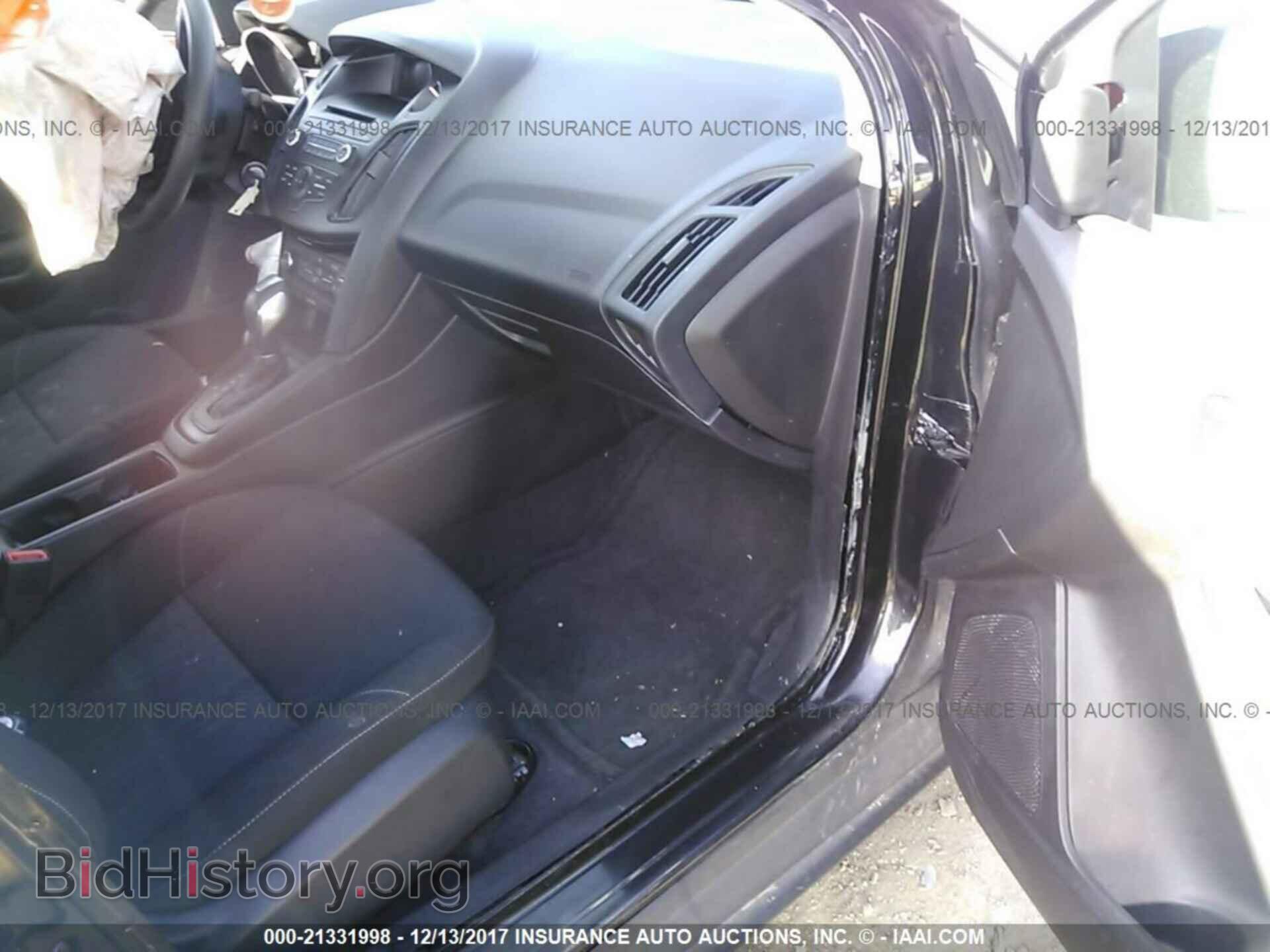 2015 Ford Focus - VIN: 1FADP3F28FL244080 - Photo 5