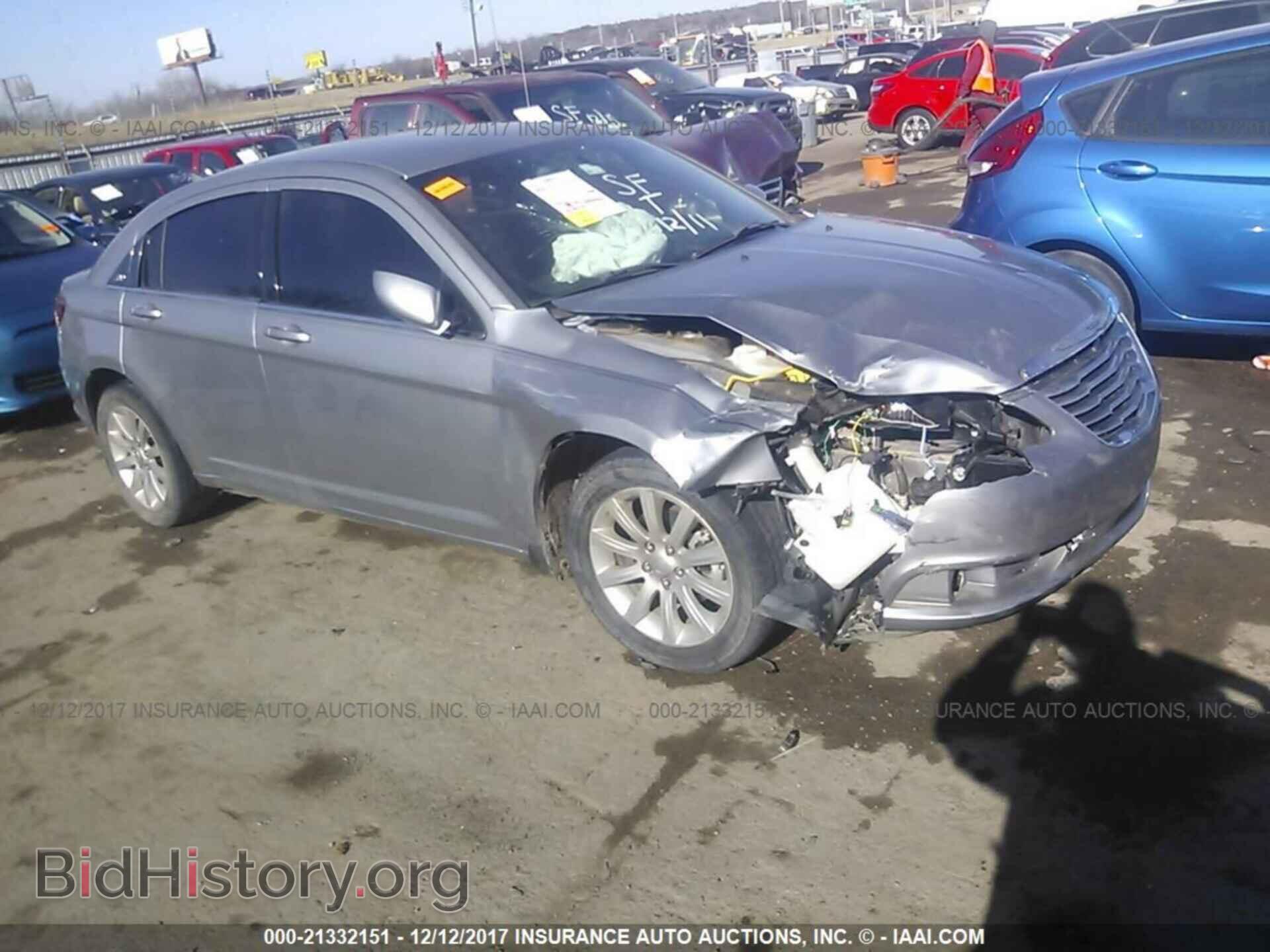 Фотография 1C3CCBBB6DN738333 - Chrysler 200 2013