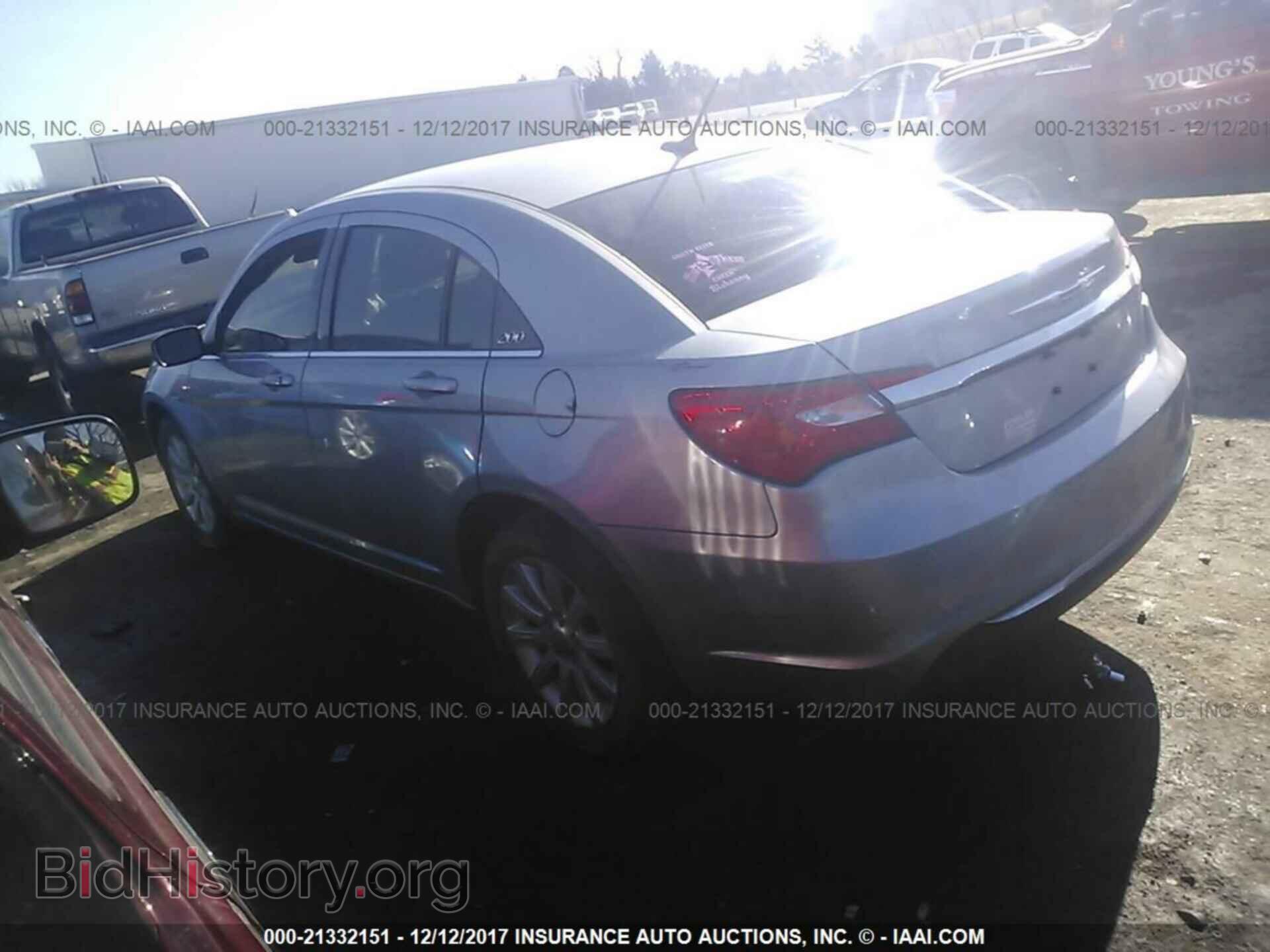 2013 Chrysler 200 - VIN: 1C3CCBBB6DN738333 - Фото 3