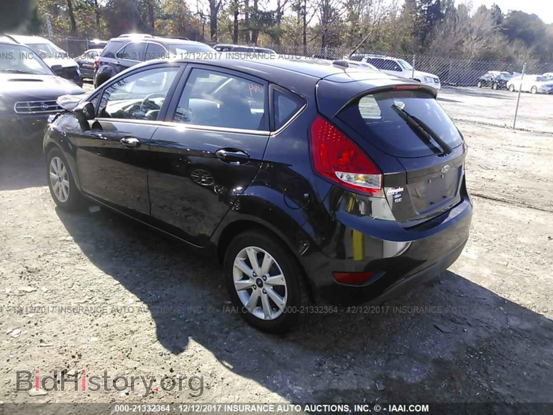 2011 Ford Fiesta - VIN: 3FADP4EJ3BM131645 - Фото 3