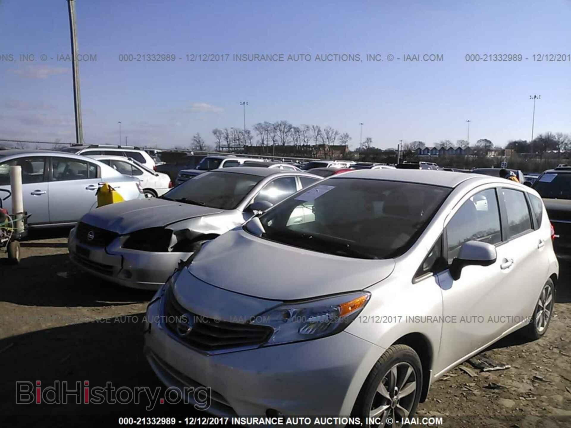 2014 Nissan Versa note - VIN: 3N1CE2CP2EL424182 - Фото 2