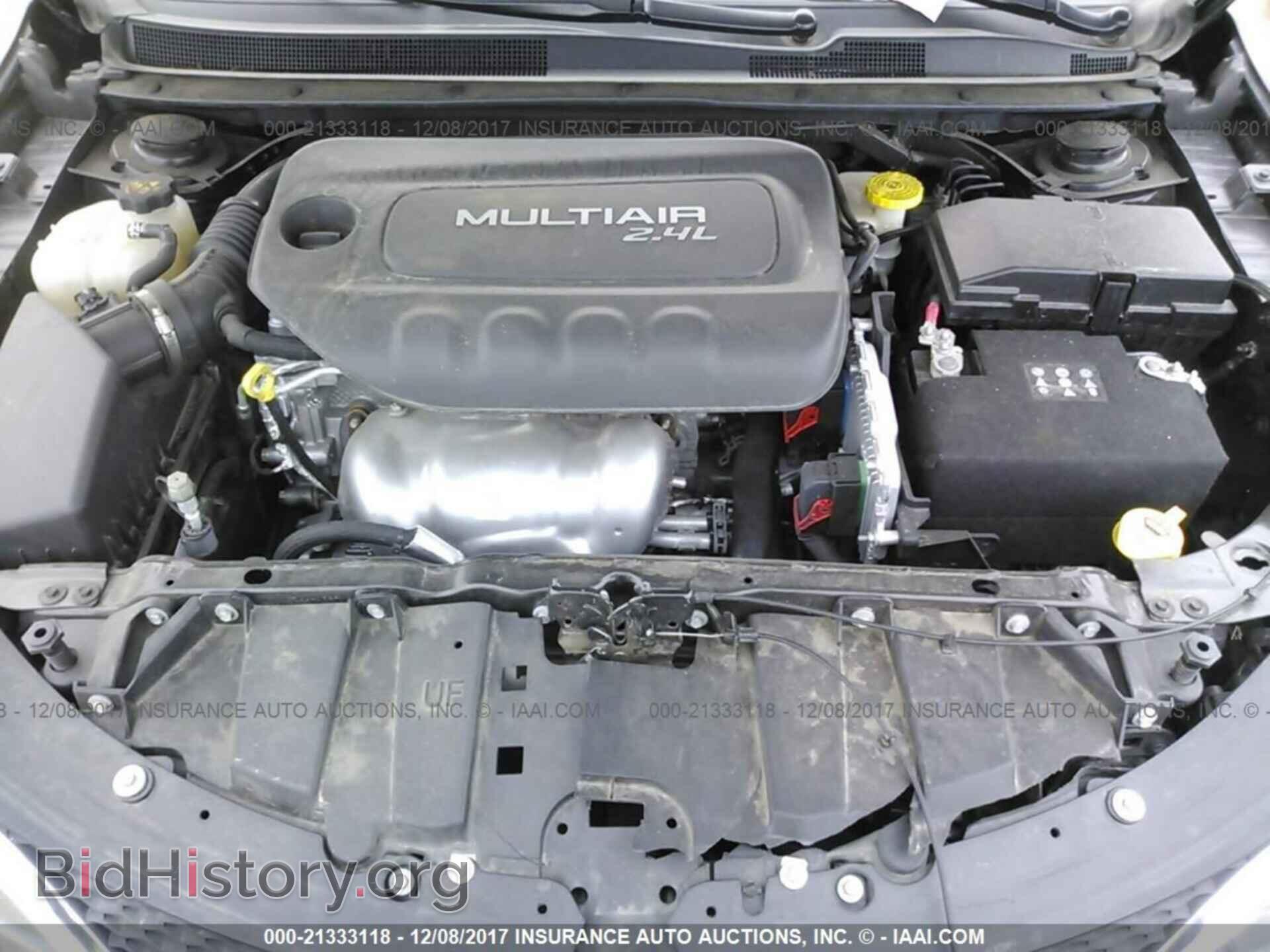 2016 Chrysler 200 - VIN: 1C3CCCAB6GN156521 - Photo 6