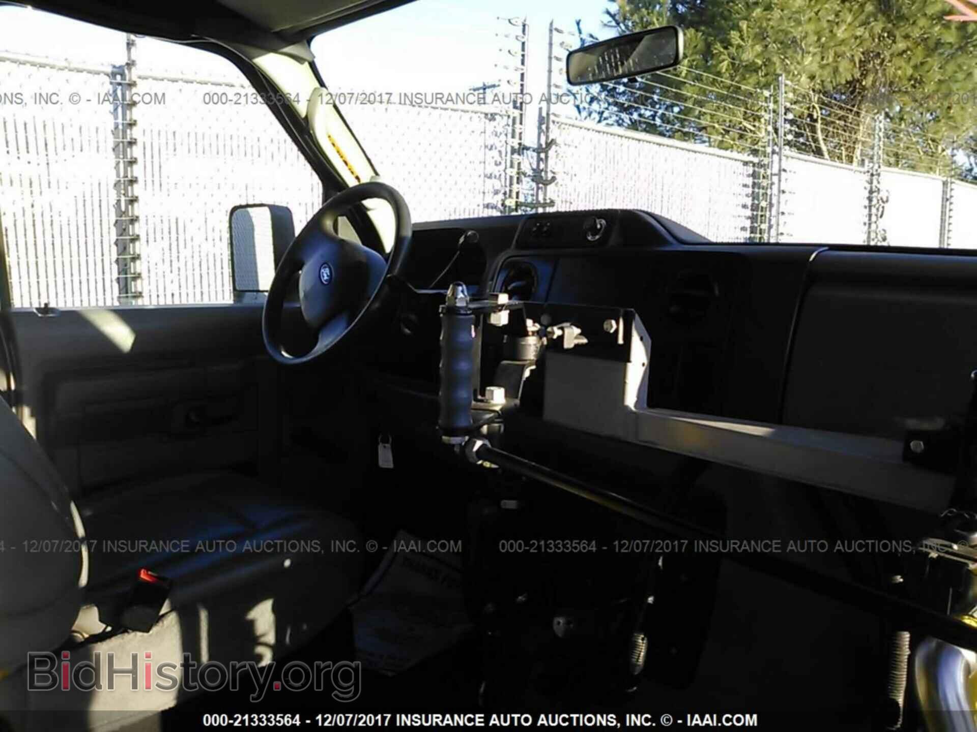 2011 Ford Econoline - VIN: 1FDEE3FL1BDA72651 - Фото 5