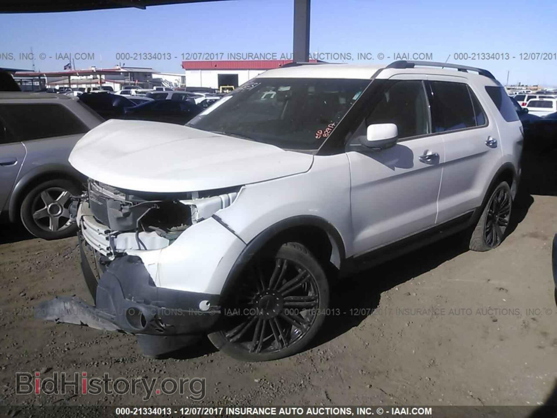 2011 Ford Explorer - VIN: 1FMHK8F84BGA76965 - Фото 2