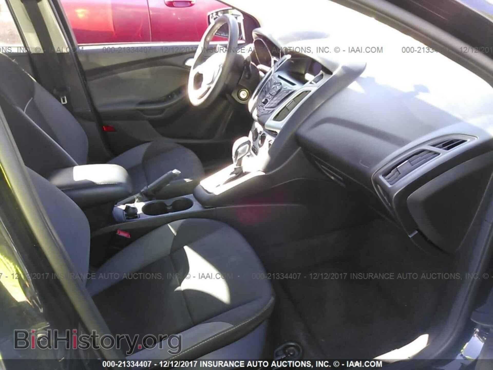 2014 Ford Focus - VIN: 1FADP3F24EL213858 - Photo 5