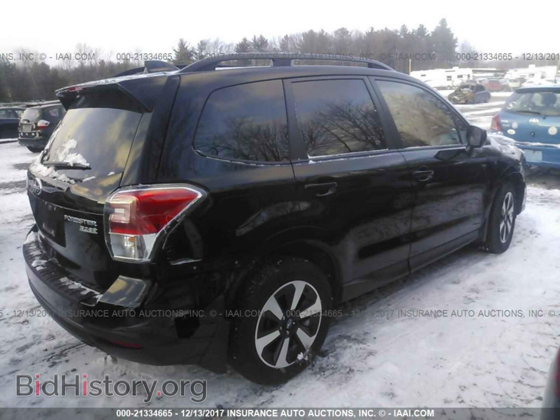 2017 Subaru Forester - VIN: JF2SJAEC2HH551625 - Photo 4