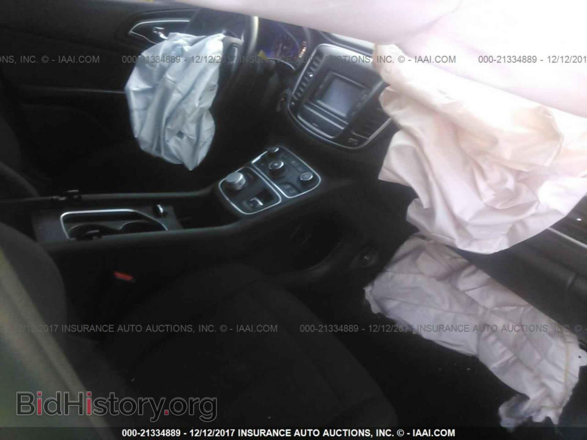 2015 Chrysler 200 - VIN: 1C3CCCAB5FN740231 - Фото 5