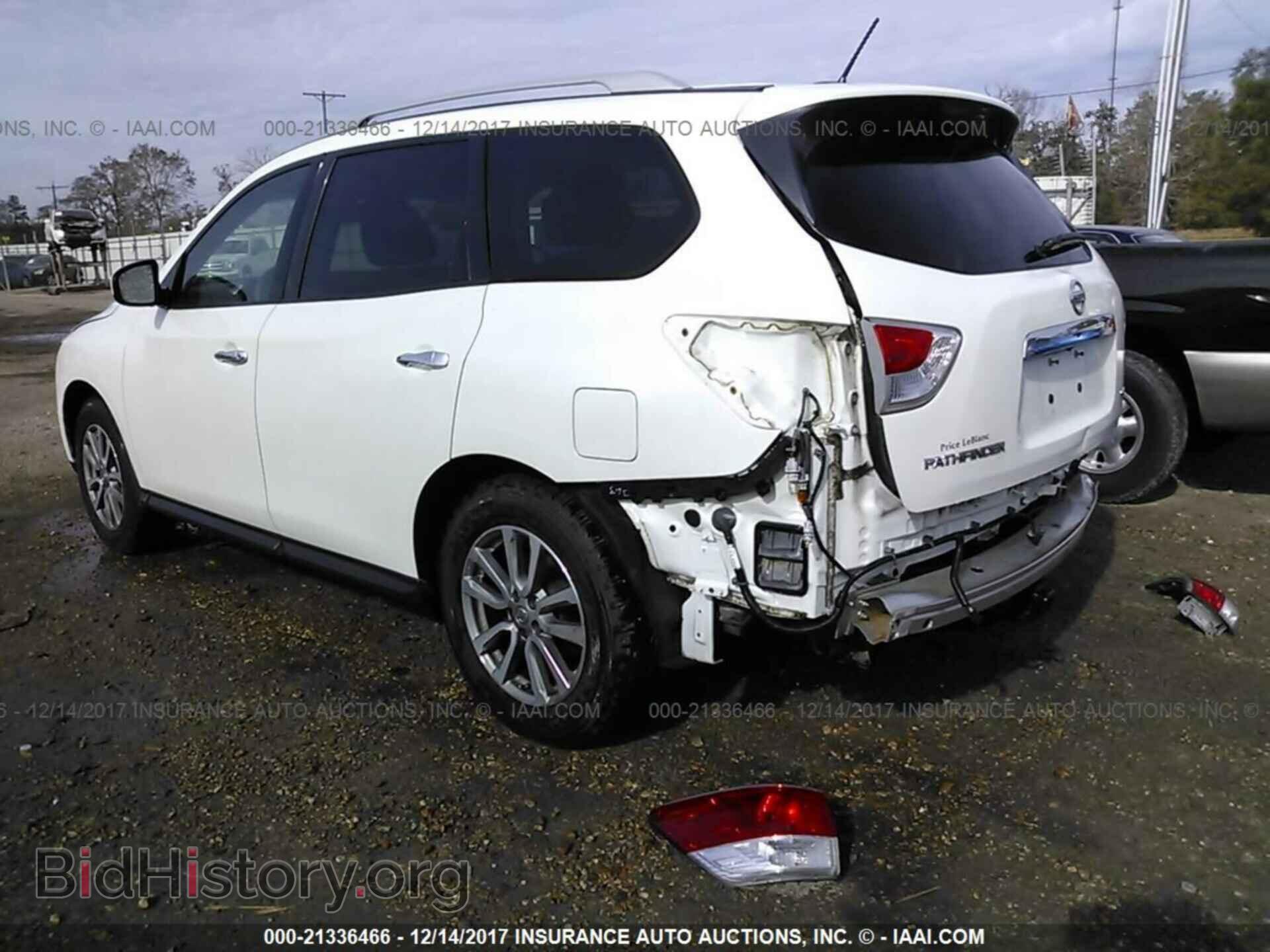2015 Nissan Pathfinder - VIN: 5N1AR2MN5FC620177 - Фото 3