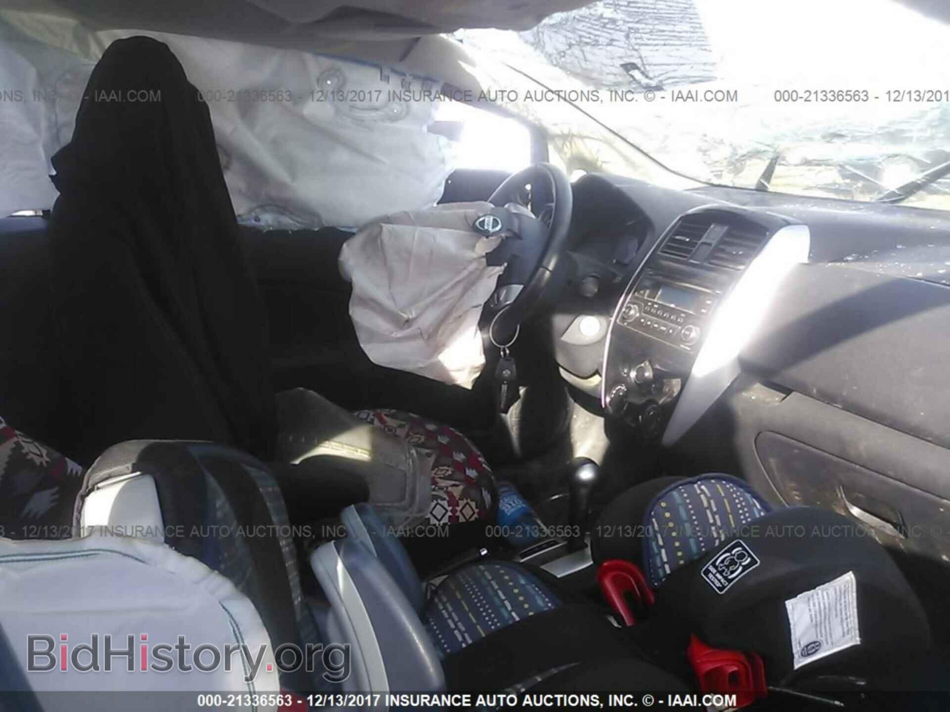 2015 Nissan Versa note - VIN: 3N1CE2CP3FL357464 - Фото 5