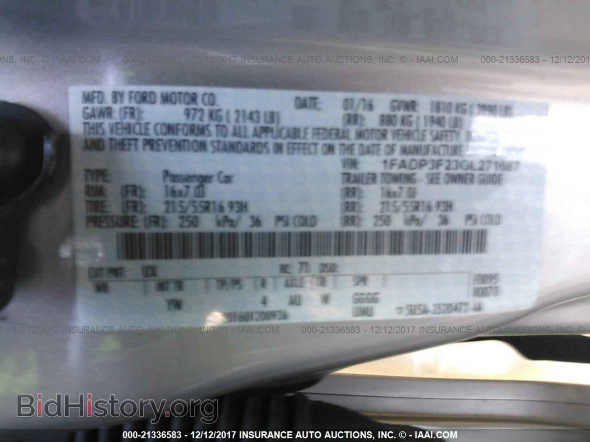 2016 Ford Focus - VIN: 1FADP3F23GL271687 - Photo 9