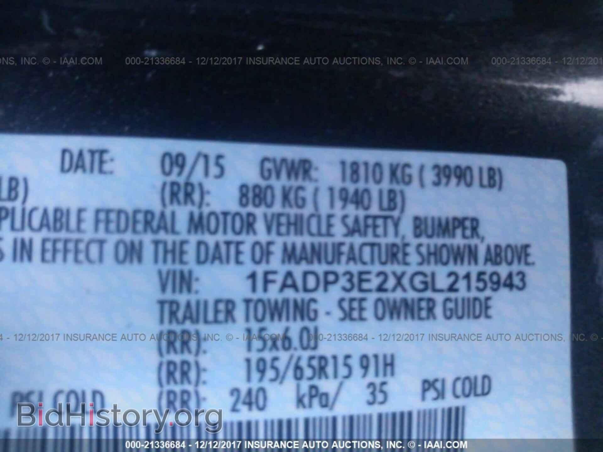 2016 Ford Focus - VIN: 1FADP3E2XGL215943 - Photo 9
