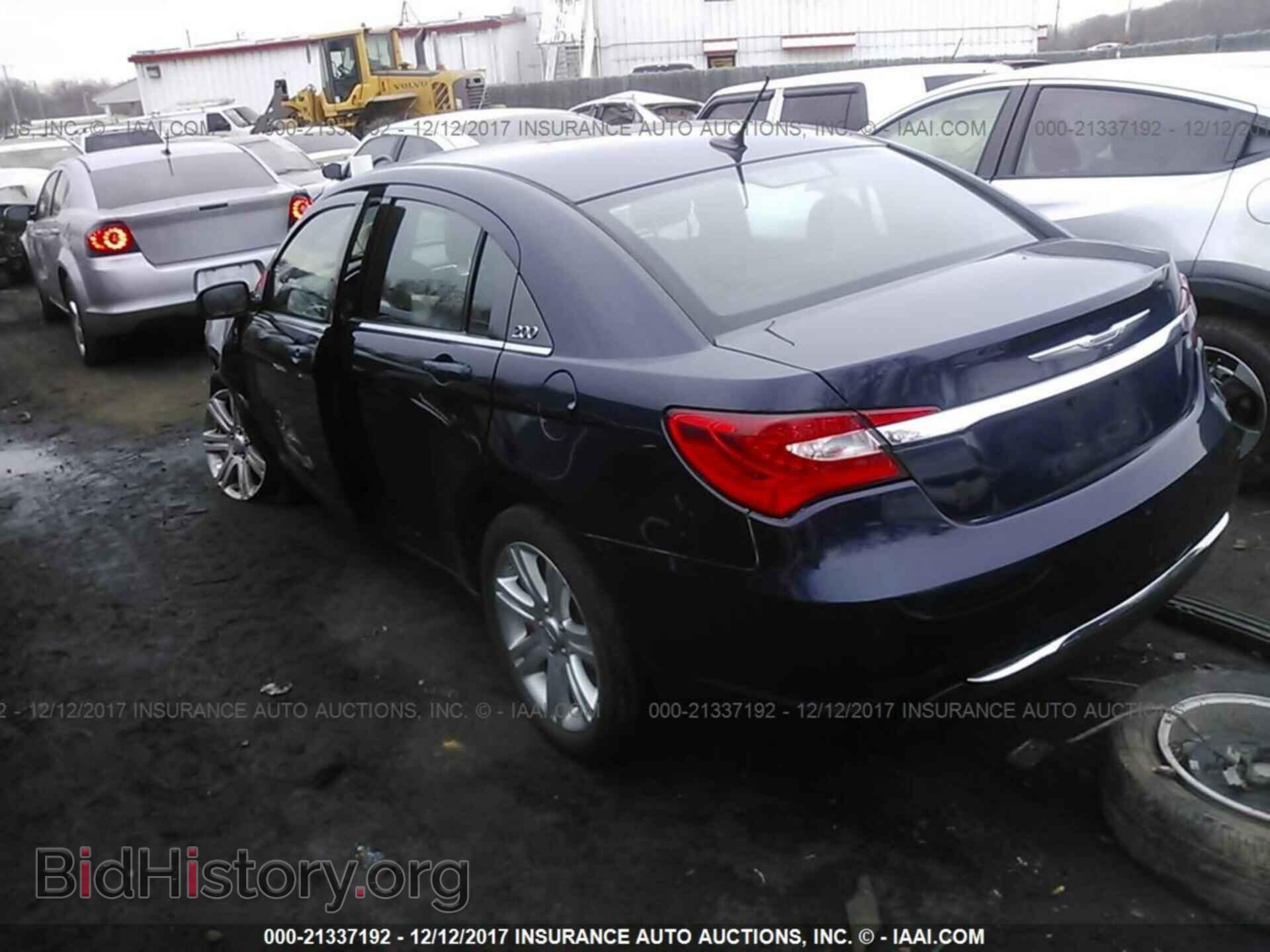 2013 Chrysler 200 - VIN: 1C3CCBBB0DN734715 - Photo 3