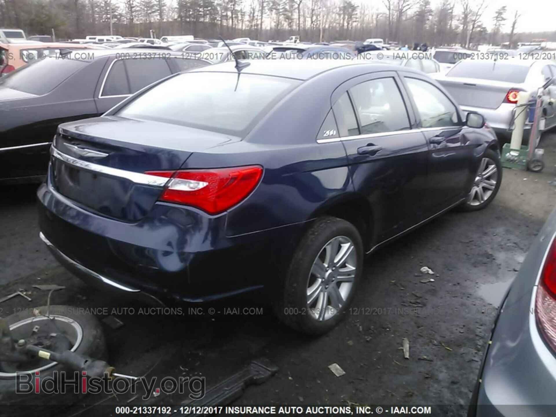 2013 Chrysler 200 - VIN: 1C3CCBBB0DN734715 - Photo 4