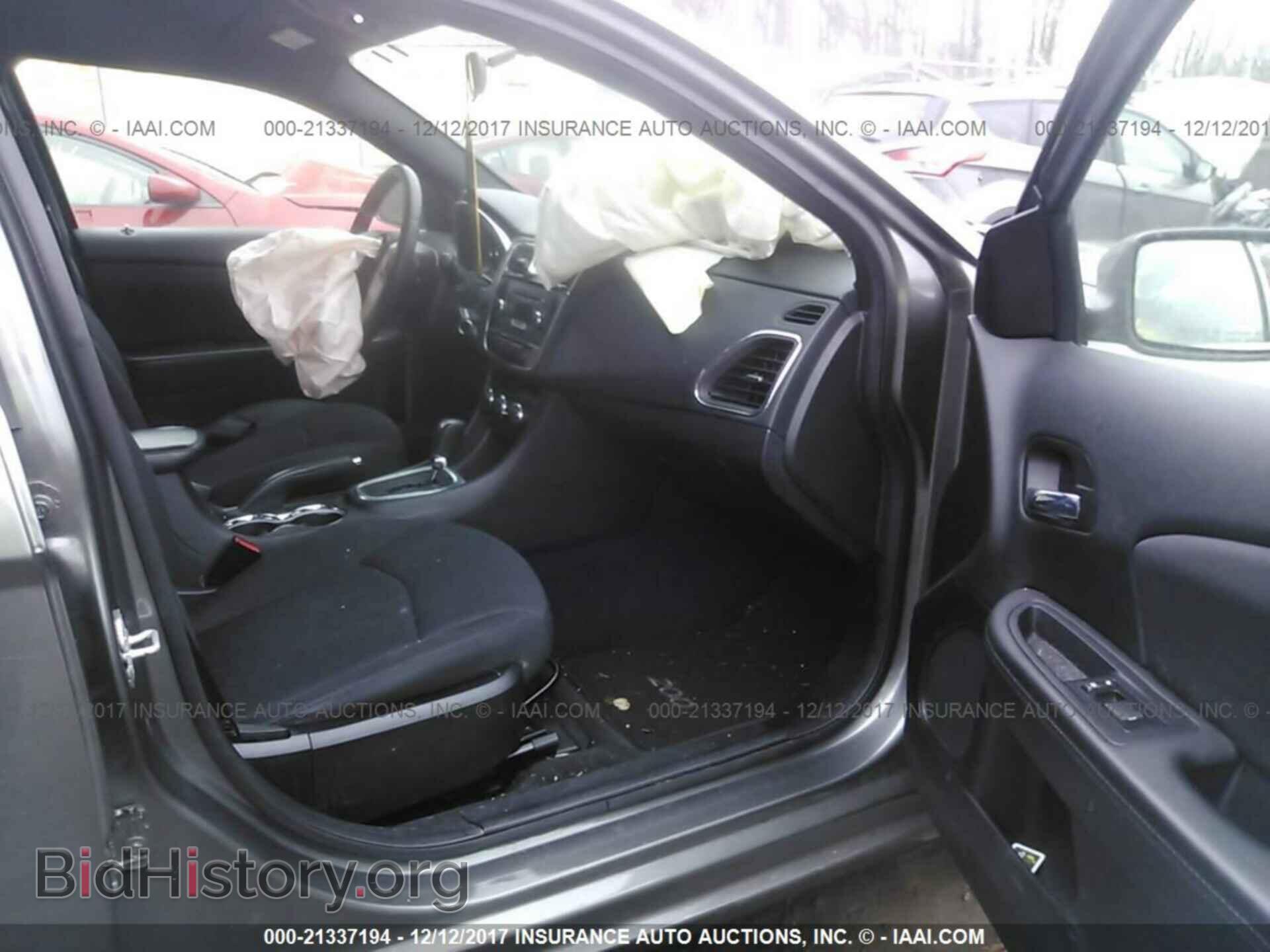 2013 Chrysler 200 - VIN: 1C3CCBBB9DN654572 - Photo 5