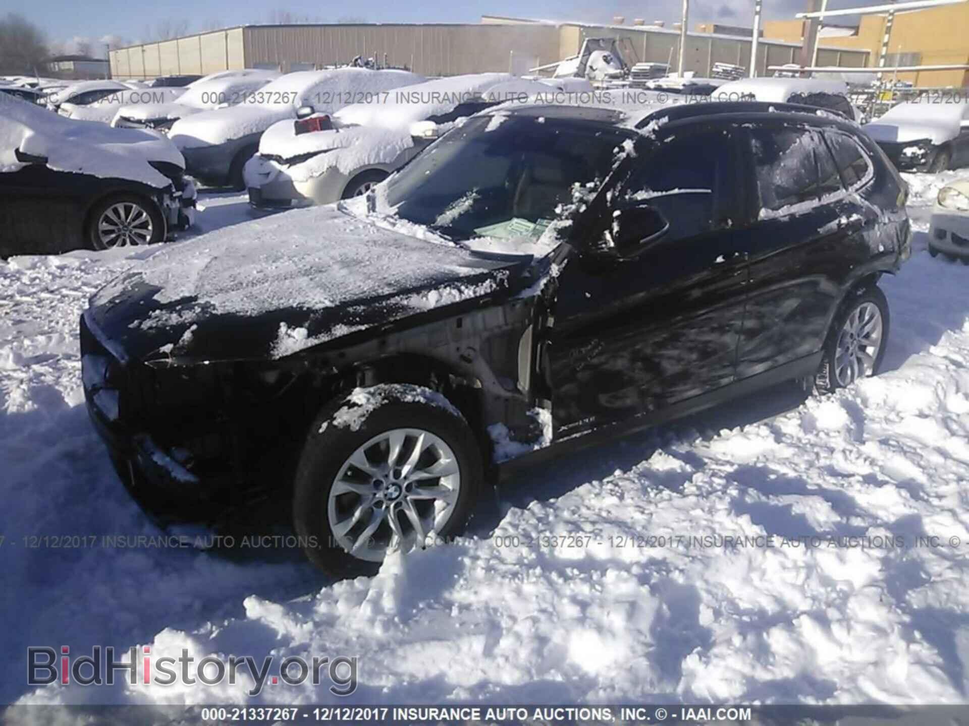 2015 Bmw X1 - VIN: WBAVL1C52FVY41501 - Фото 2