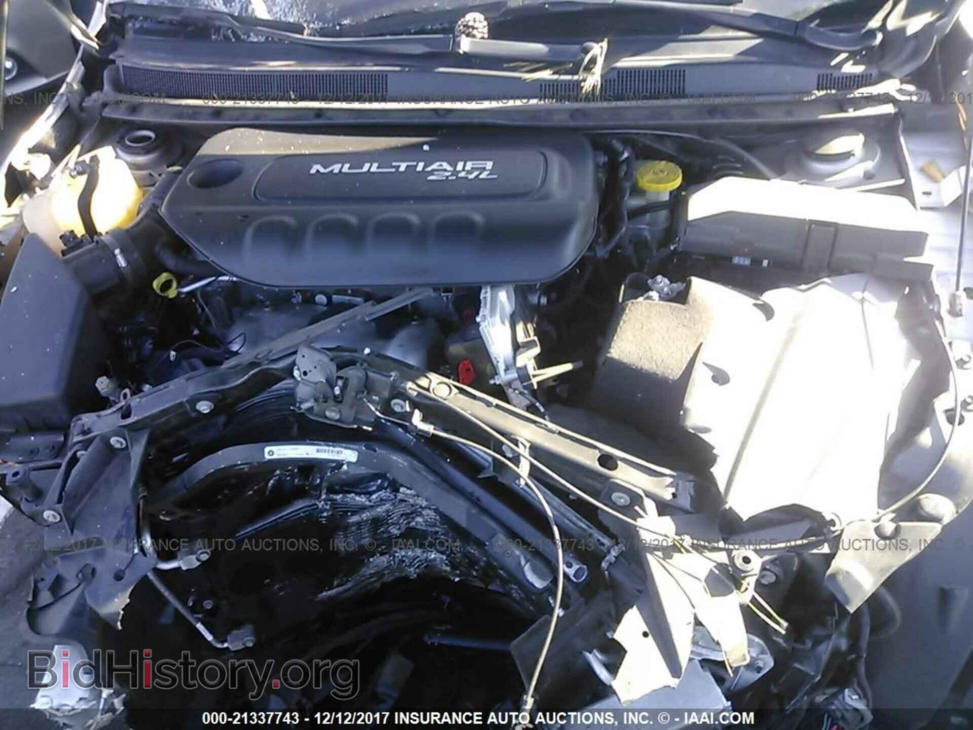 2015 Chrysler 200 - VIN: 1C3CCCAB0FN697577 - Photo 10