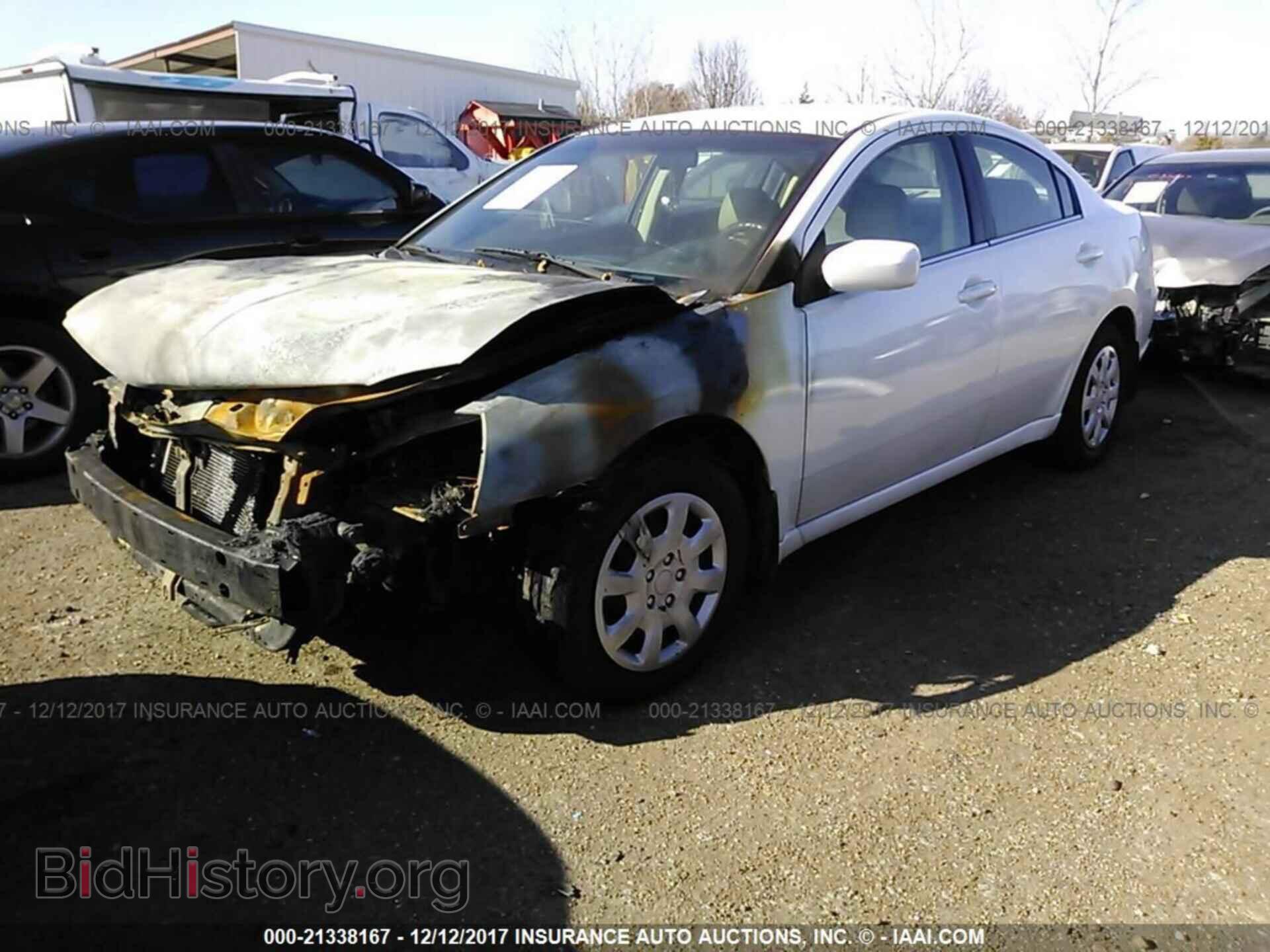 2012 Mitsubishi Galant - VIN: 4A32B3FF8CE020047 - Photo 2