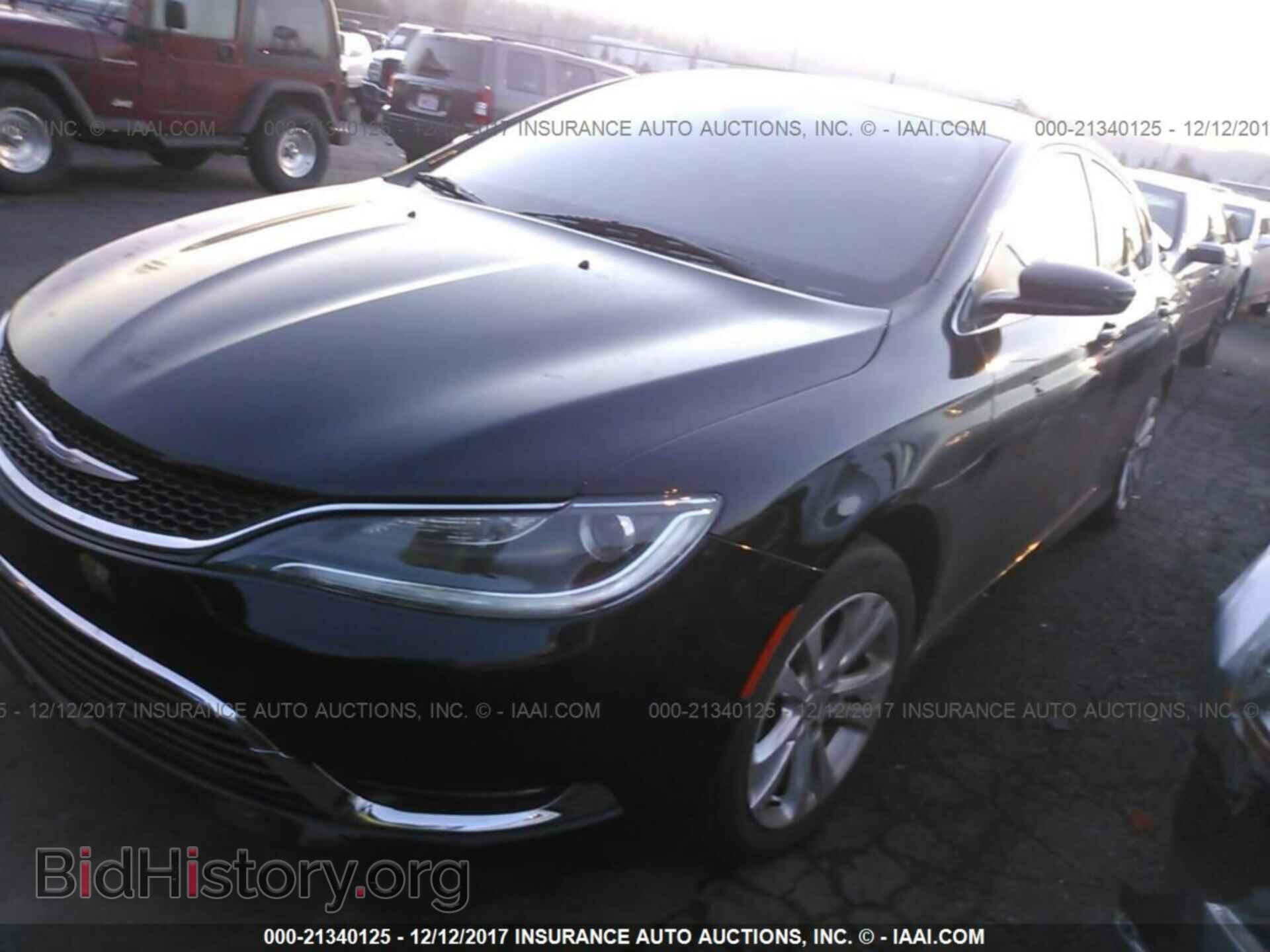 2015 Chrysler 200 - VIN: 1C3CCCAB3FN648096 - Photo 2