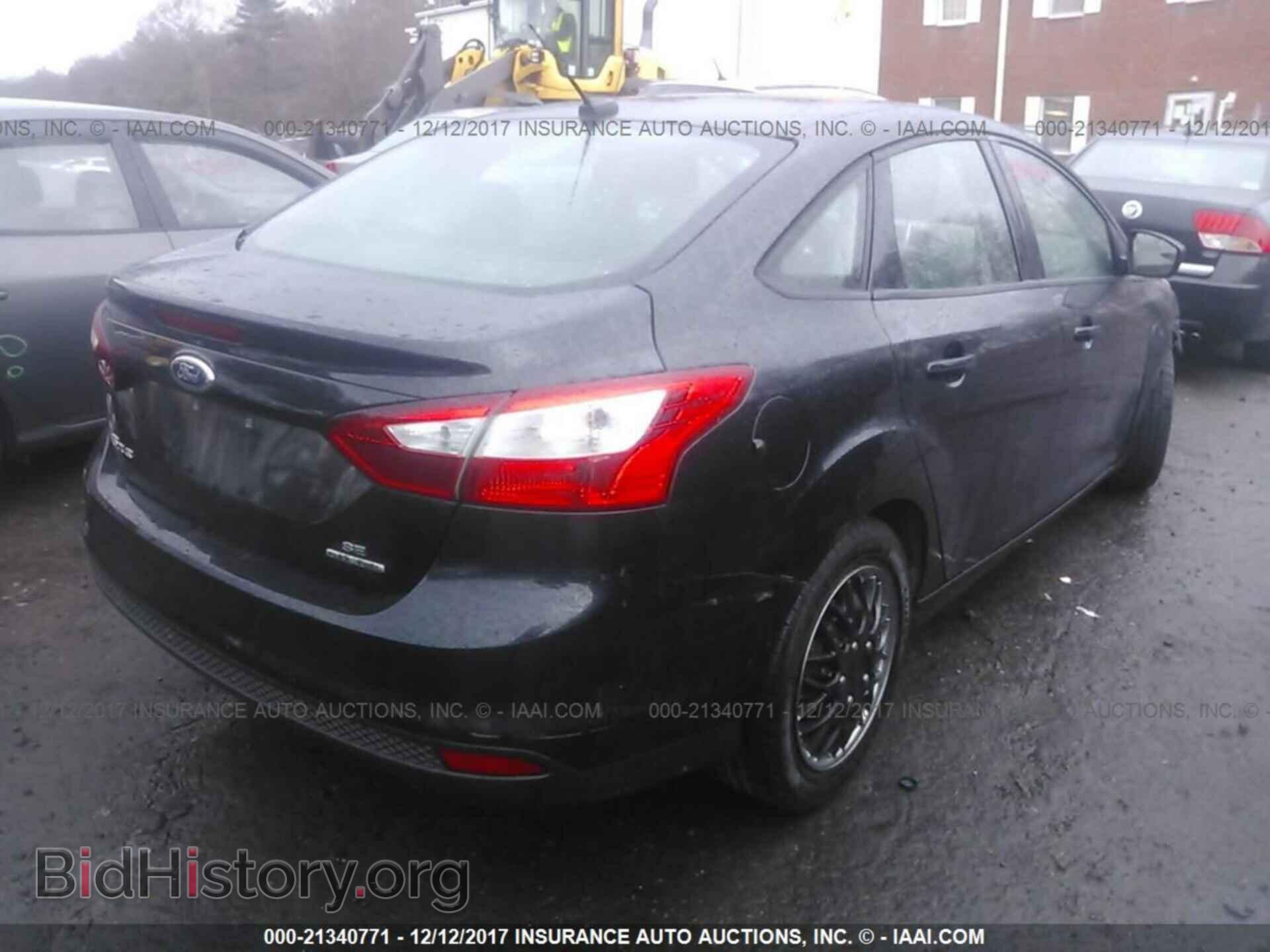 2012 Ford Focus - VIN: 1FAHP3F2XCL378215 - Фото 4