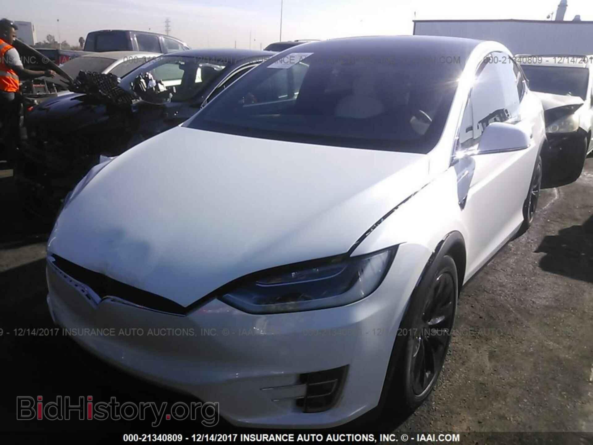 2016 Tesla Model x - VIN: 5YJXCBE27GF017854 - Photo 2