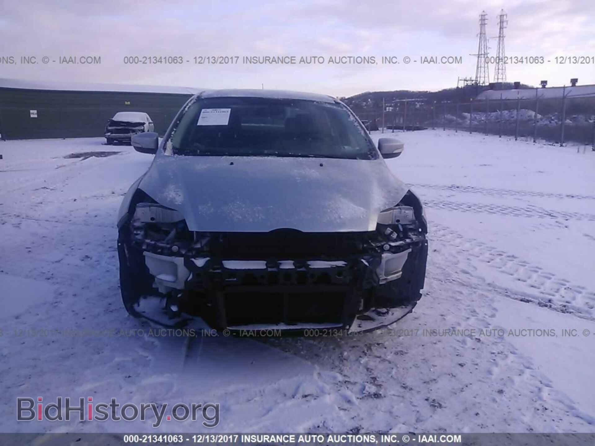 2012 Ford Focus - VIN: 1FAHP3F25CL100323 - Photo 6