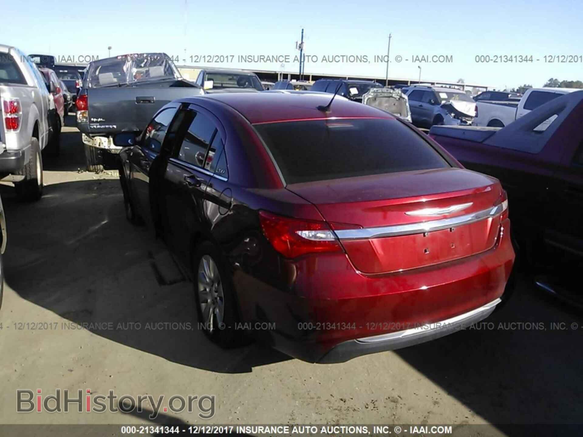 2012 Chrysler 200 - VIN: 1C3CCBAB5CN303898 - Photo 3