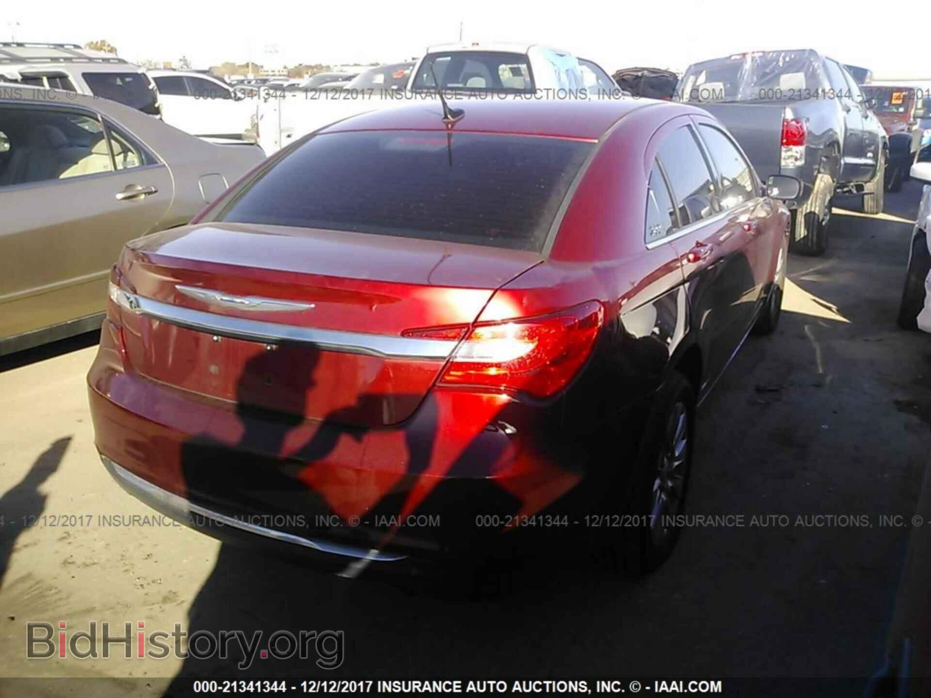 2012 Chrysler 200 - VIN: 1C3CCBAB5CN303898 - Photo 4
