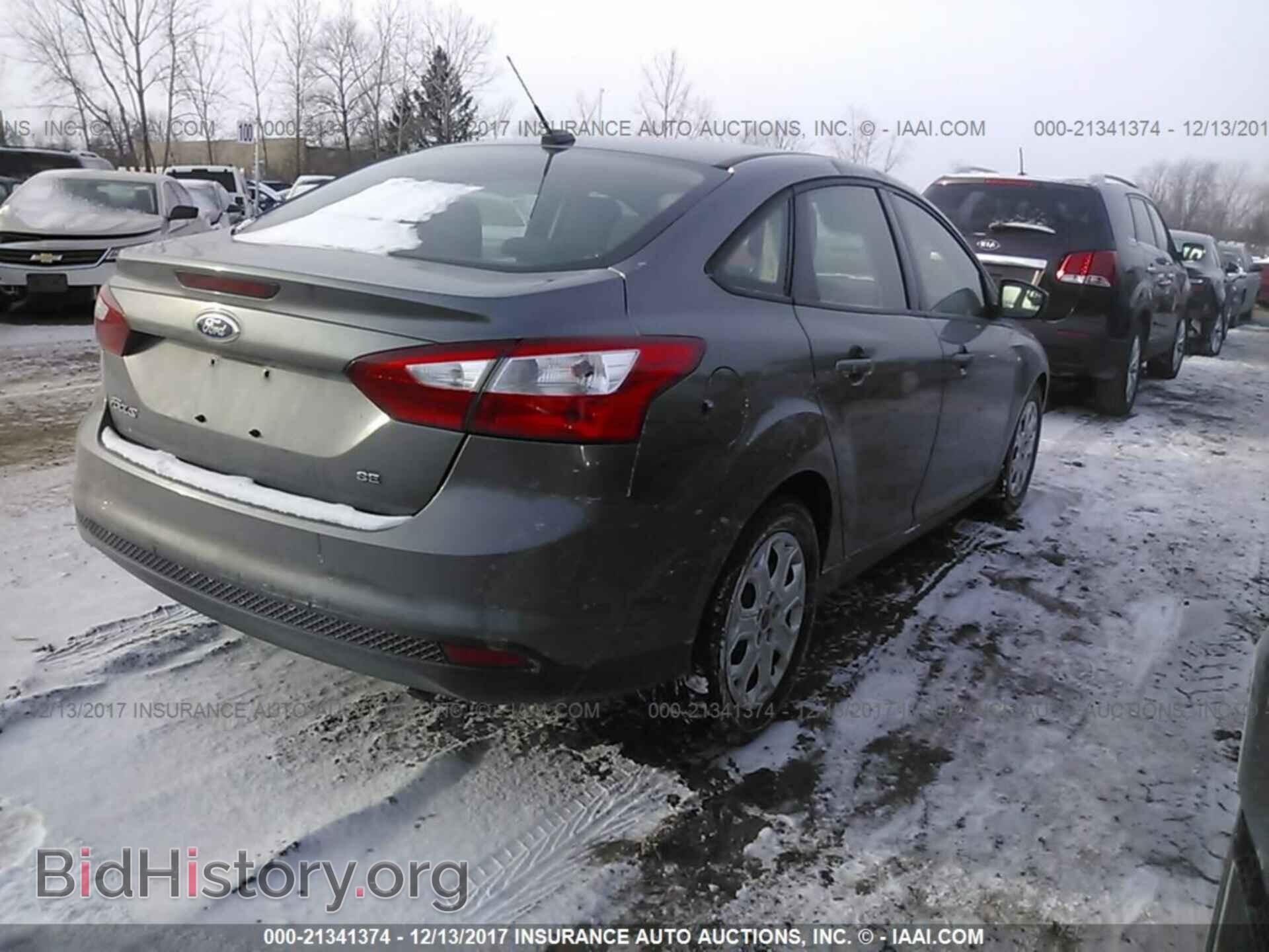 2012 Ford Focus - VIN: 1FAHP3F29CL104567 - Photo 4