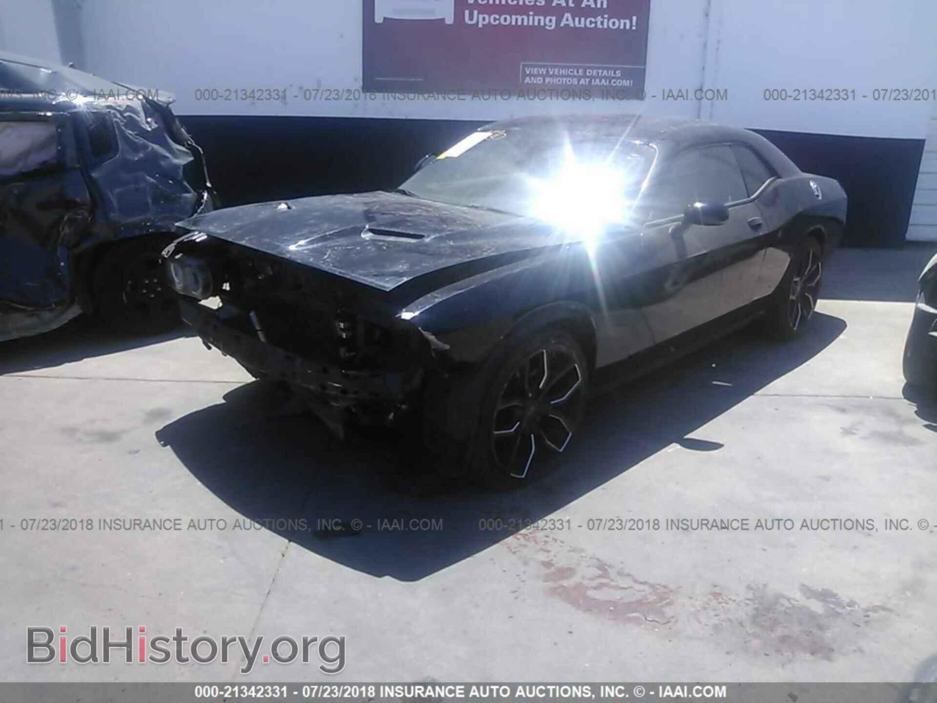 2016 Dodge Challenger - VIN: 2C3CDZAG0GH131201 - Photo 2