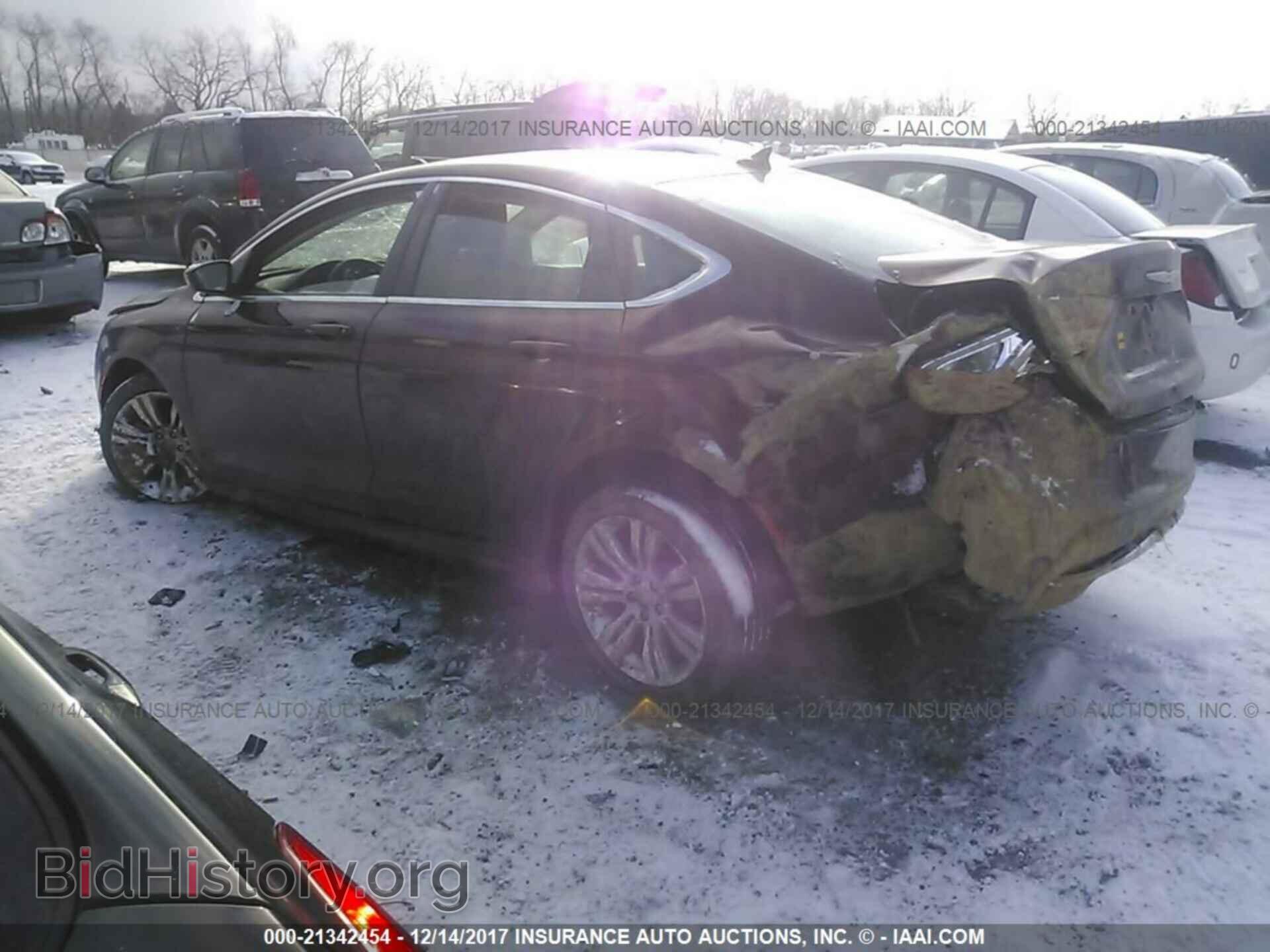 2016 Chrysler 200 - VIN: 1C3CCCAB6GN118545 - Фото 3