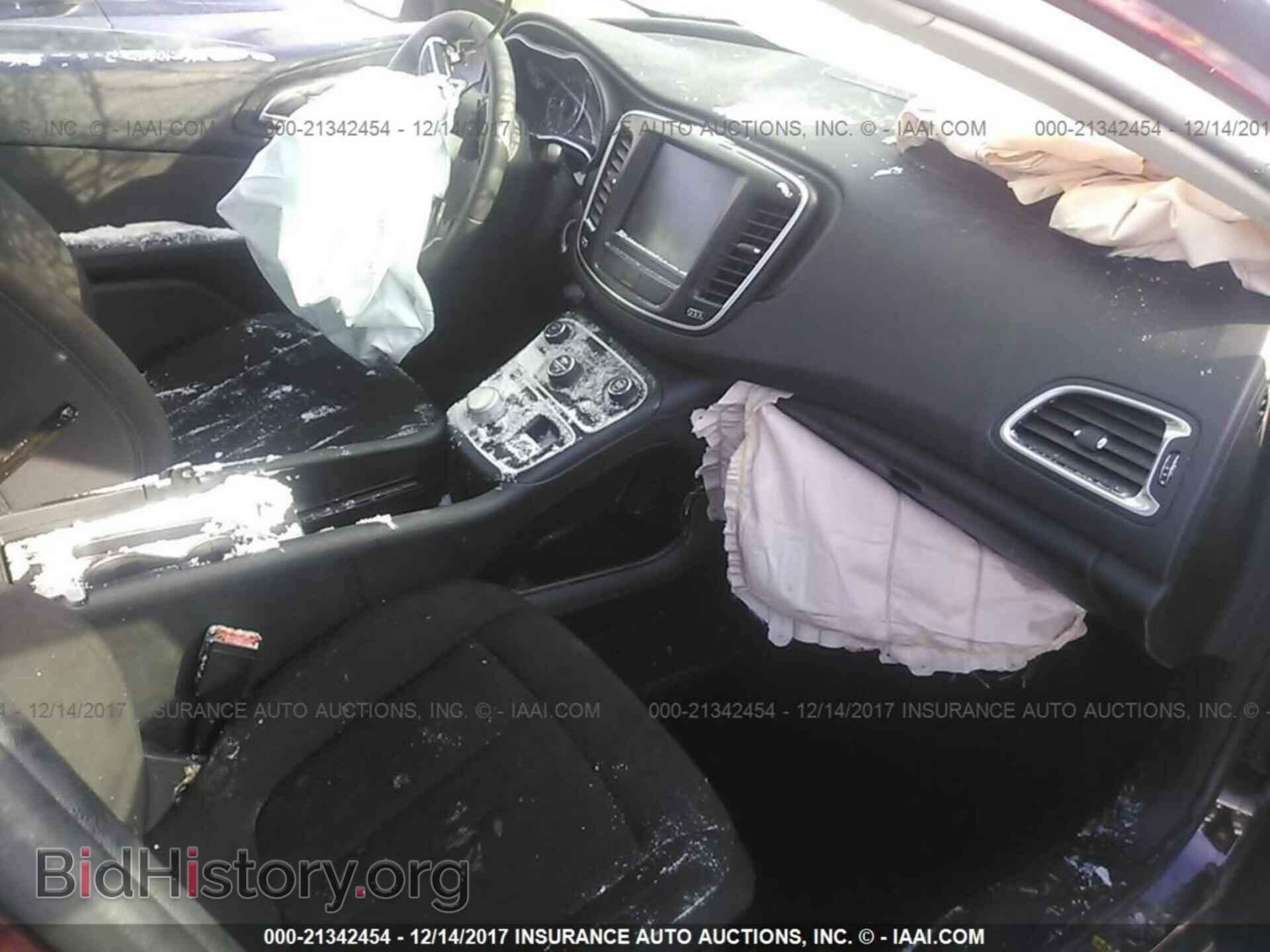 2016 Chrysler 200 - VIN: 1C3CCCAB6GN118545 - Фото 5