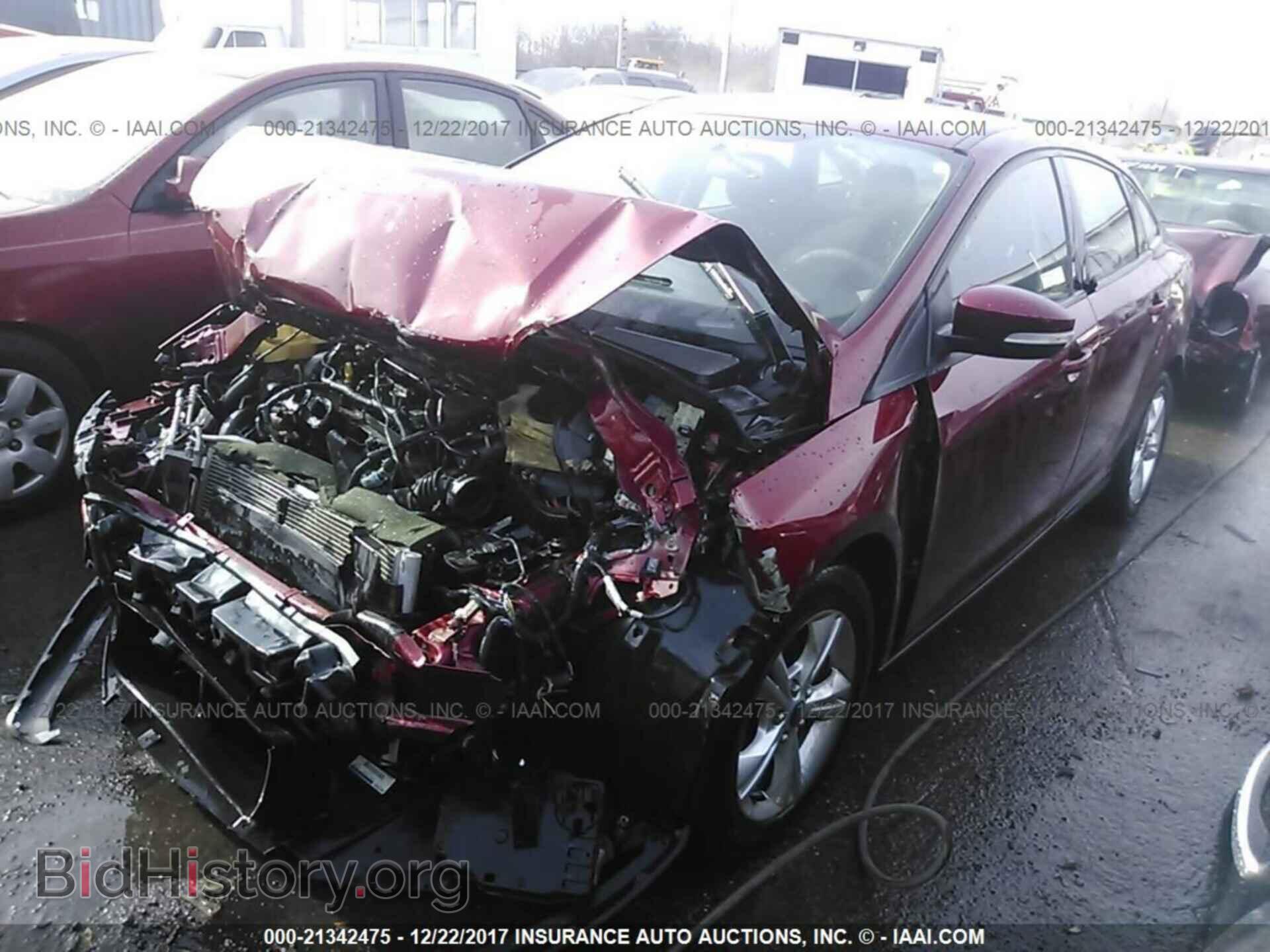 2013 Ford Focus - VIN: 1FADP3F24DL314915 - Photo 2