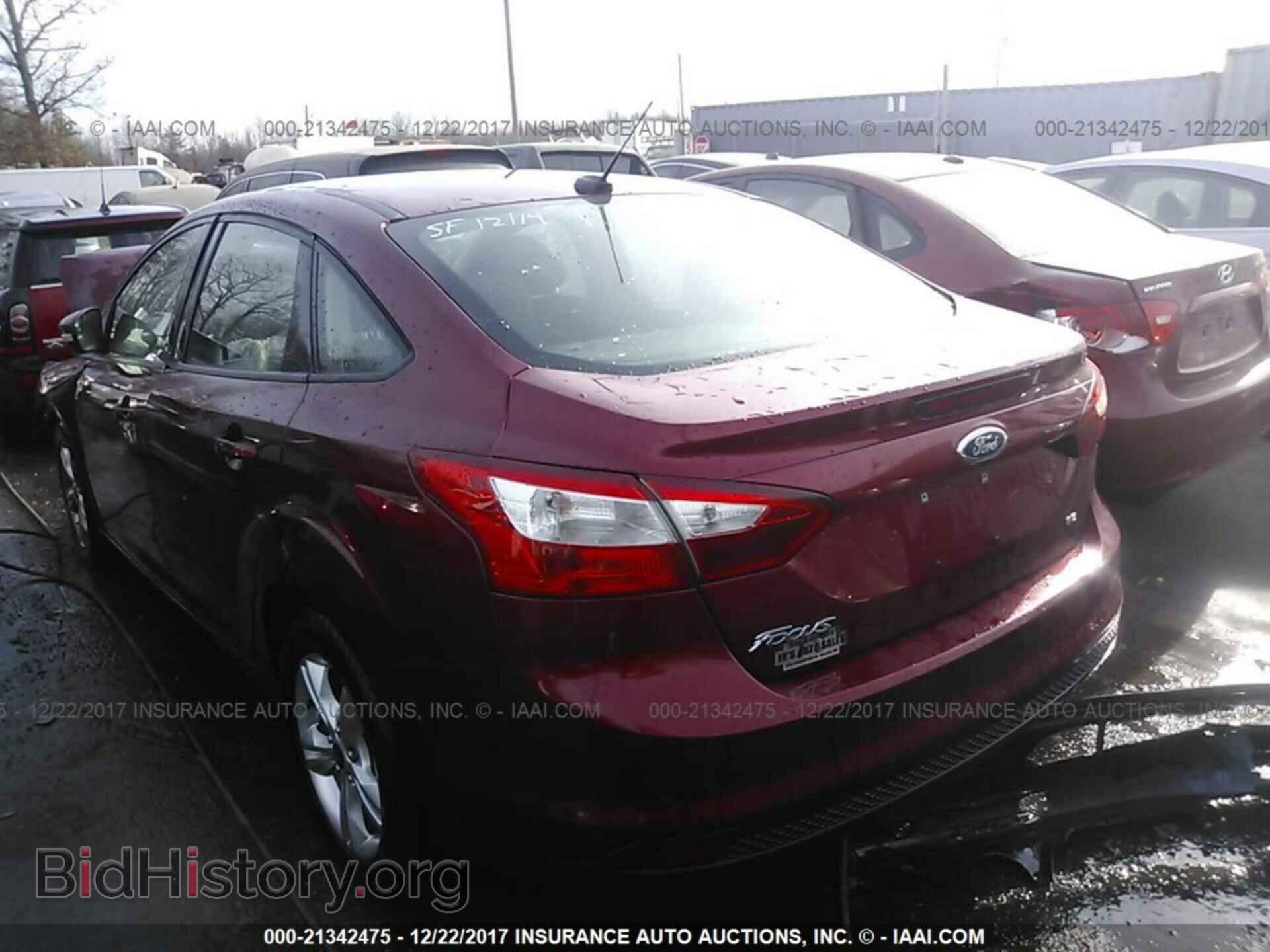 2013 Ford Focus - VIN: 1FADP3F24DL314915 - Photo 3