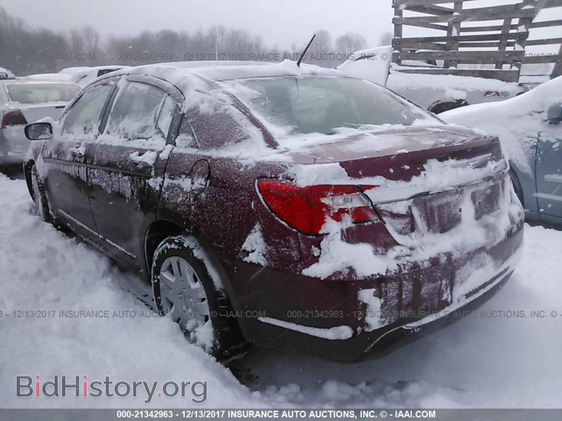 2013 Chrysler 200 - VIN: 1C3CCBAB0DN583148 - Фото 3