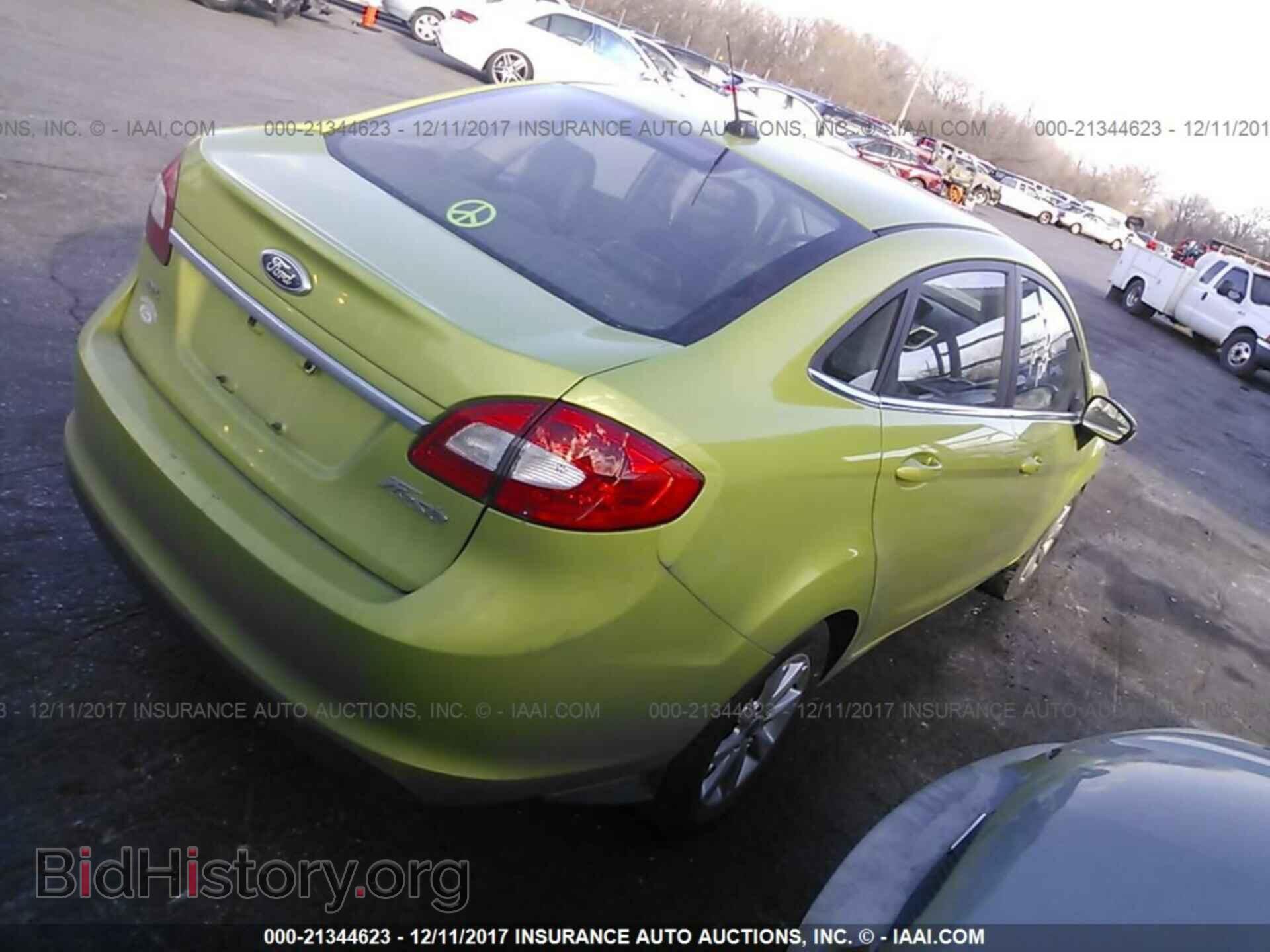 2012 Ford Fiesta - VIN: 3FADP4CJ9CM219815 - Фото 4