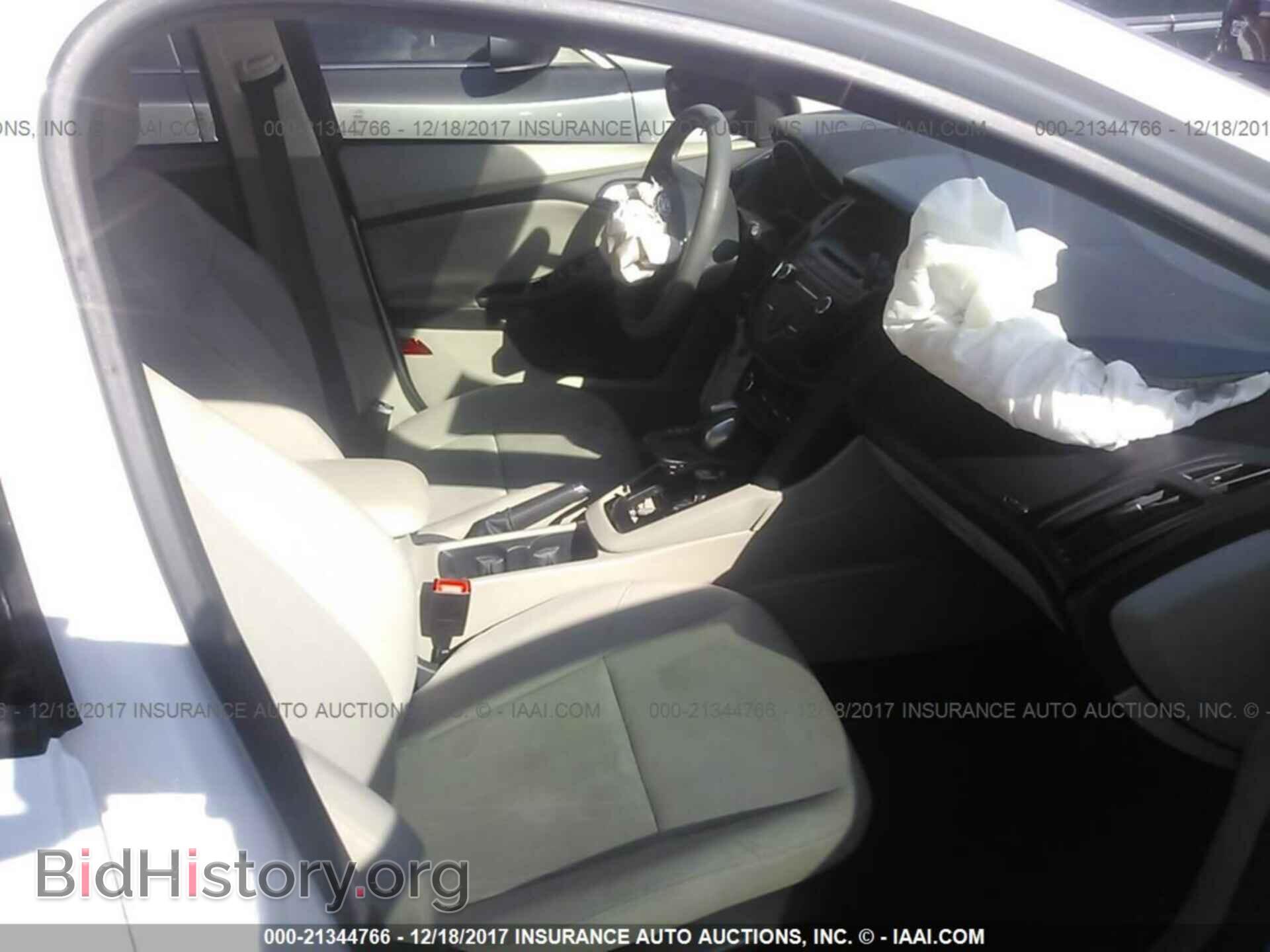 2015 Ford Focus - VIN: 1FADP3K25FL327018 - Photo 5