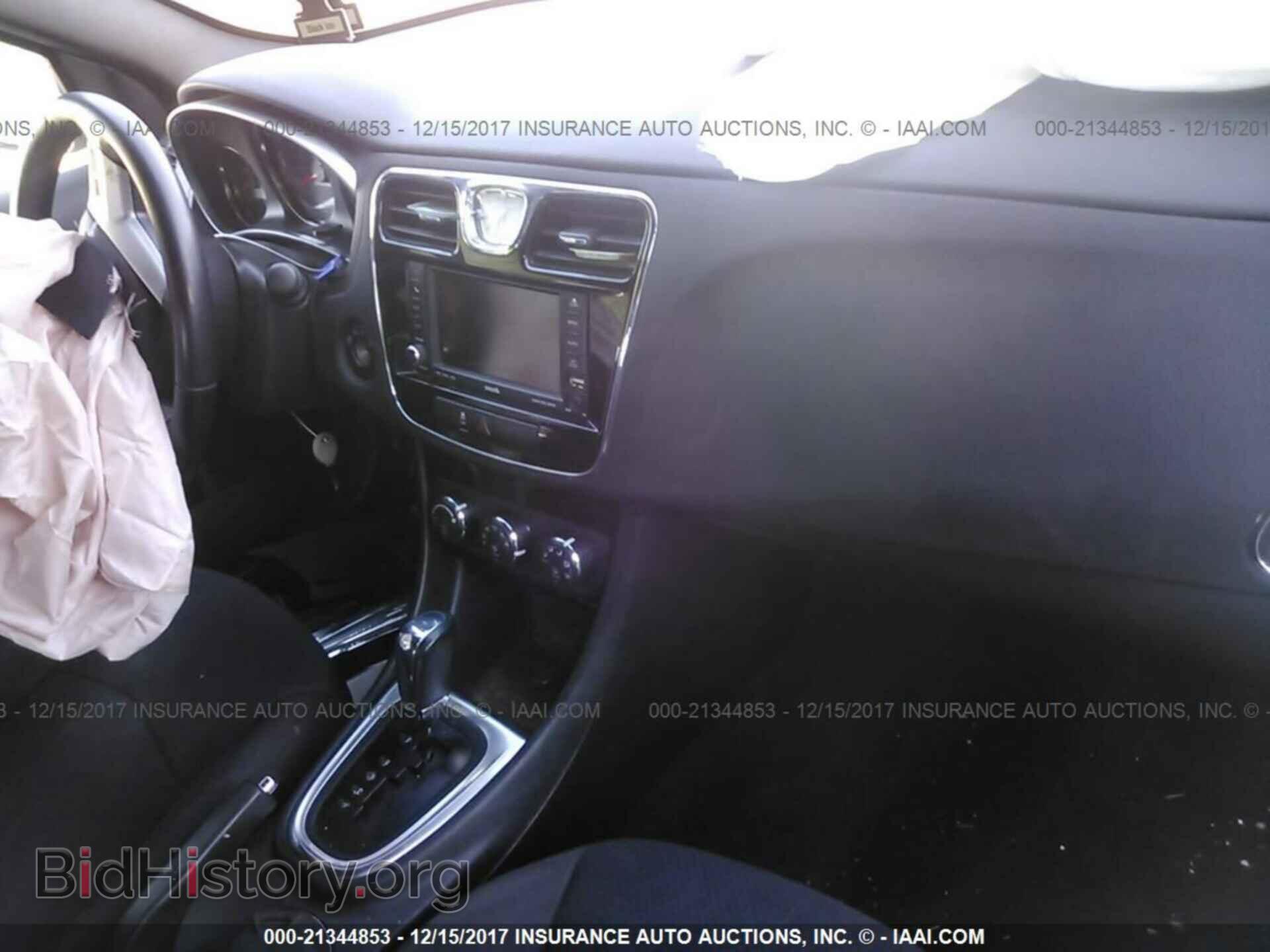 2012 Chrysler 200 - VIN: 1C3CCBBB0CN210642 - Photo 5