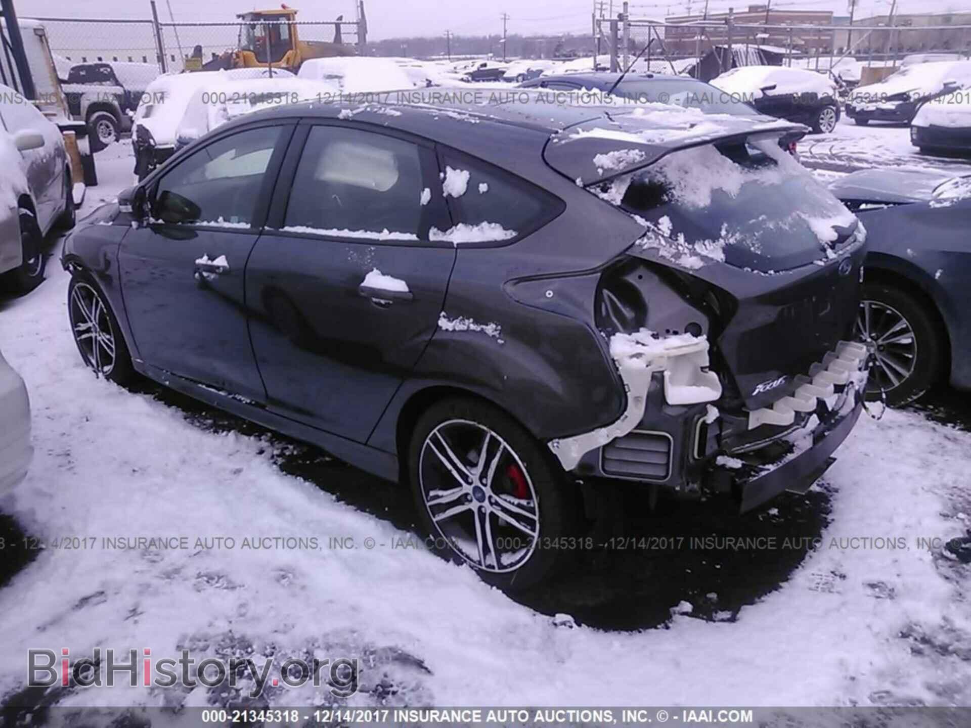 2017 Ford Focus - VIN: 1FADP3L91HL330710 - Photo 3
