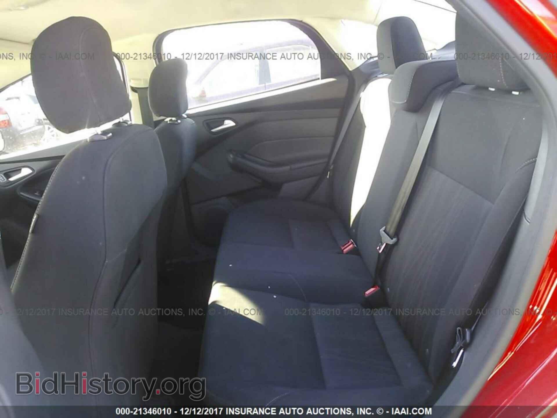 2015 Ford Focus - VIN: 1FADP3F25FL325800 - Photo 8