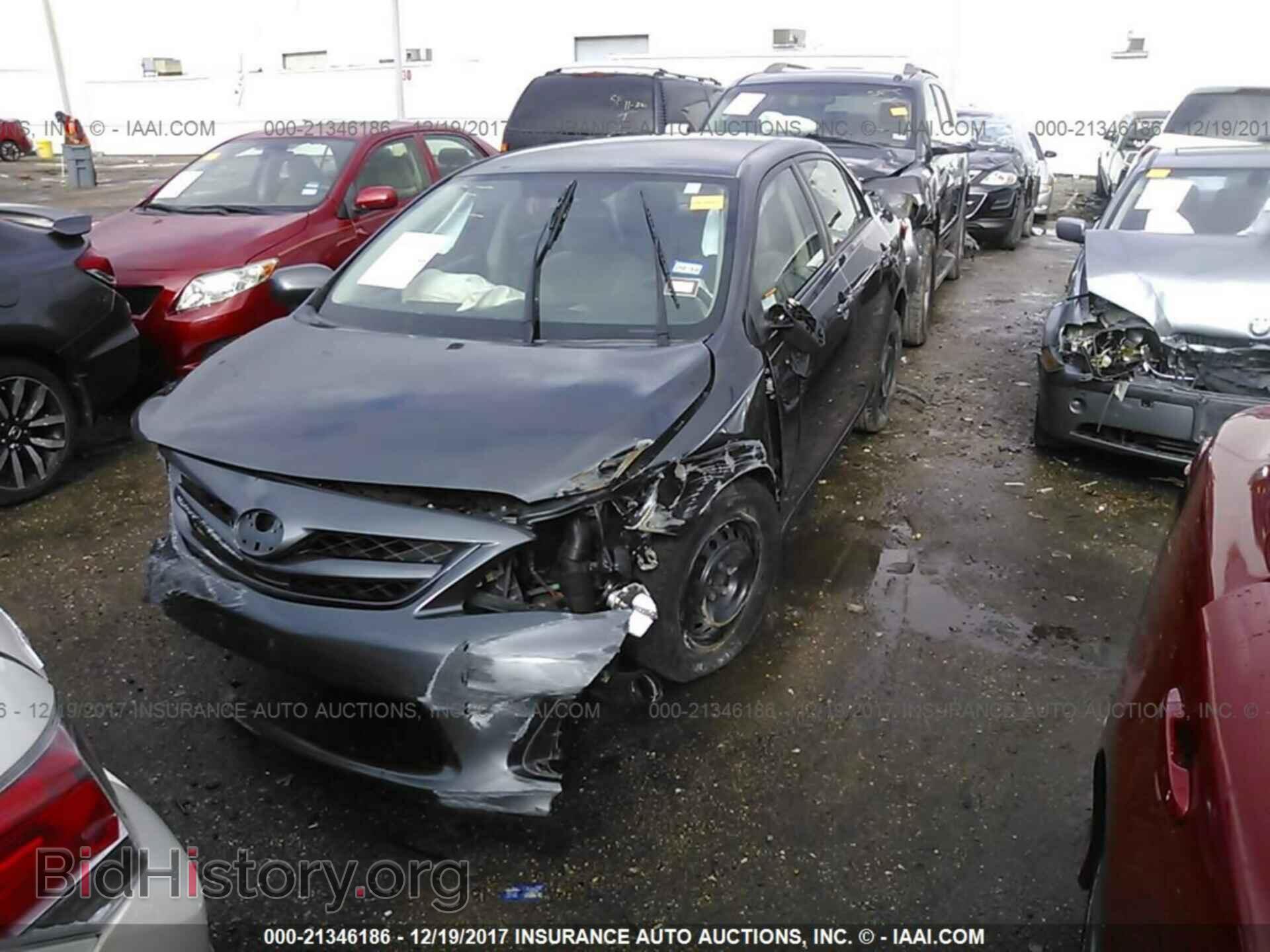 2011 Toyota Corolla - VIN: 2T1BU4EE8BC743104 - Фото 2