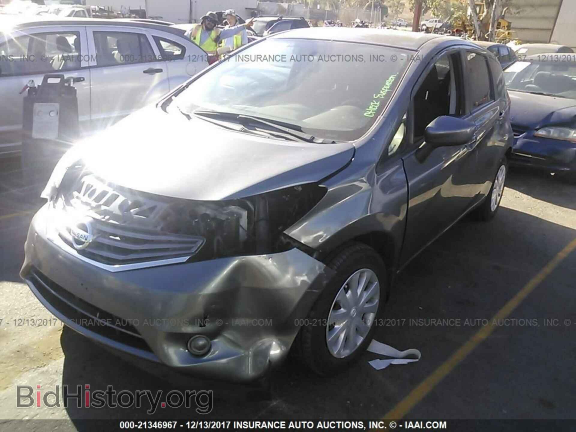 2016 Nissan Versa note - VIN: 3N1CE2CP8GL395113 - Фото 2