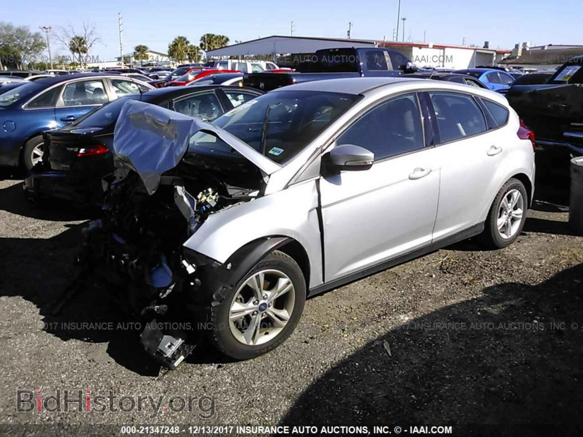 2014 Ford Focus - VIN: 1FADP3K22EL296583 - Photo 2