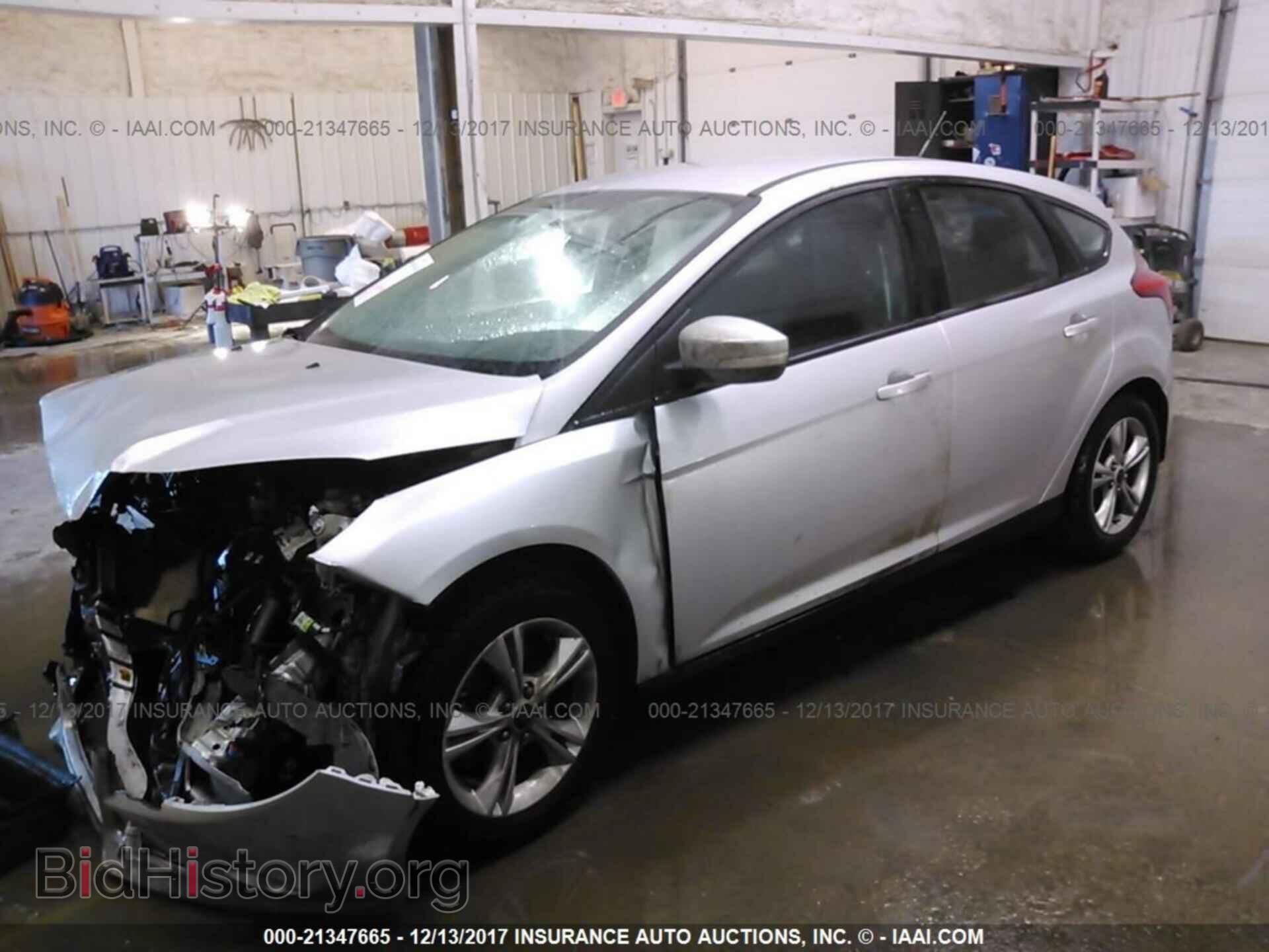 2014 Ford Focus - VIN: 1FADP3K27EL364084 - Фото 2