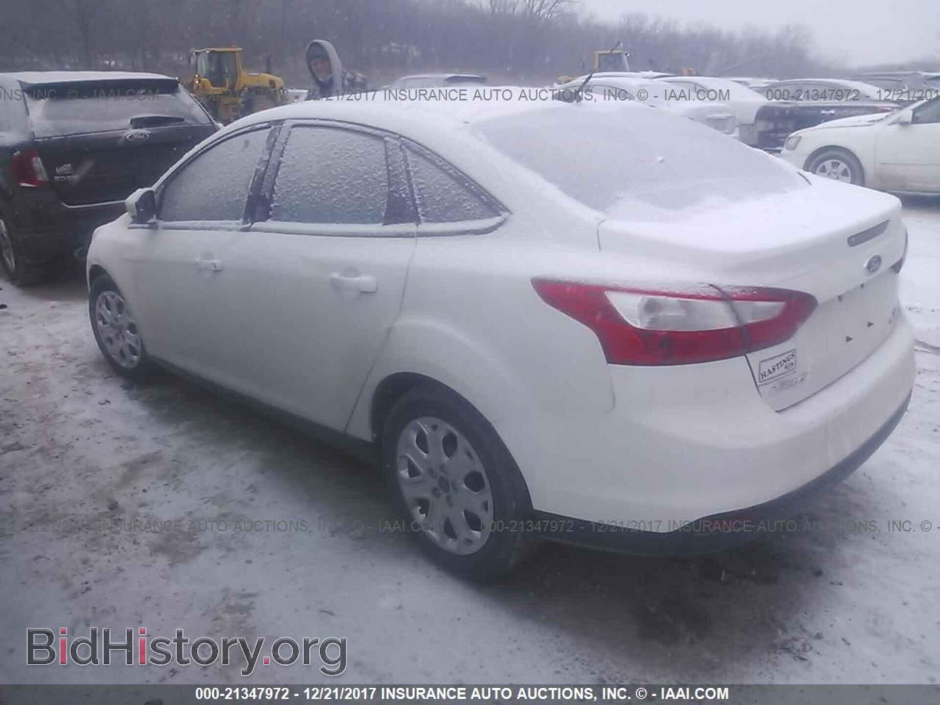 2012 Ford Focus - VIN: 1FAHP3F20CL477190 - Фото 3