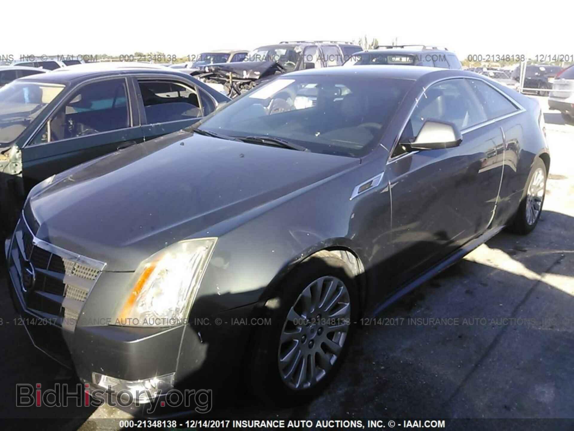 2011 Cadillac Cts - VIN: 1G6DJ1EDXB0153104 - Фото 2